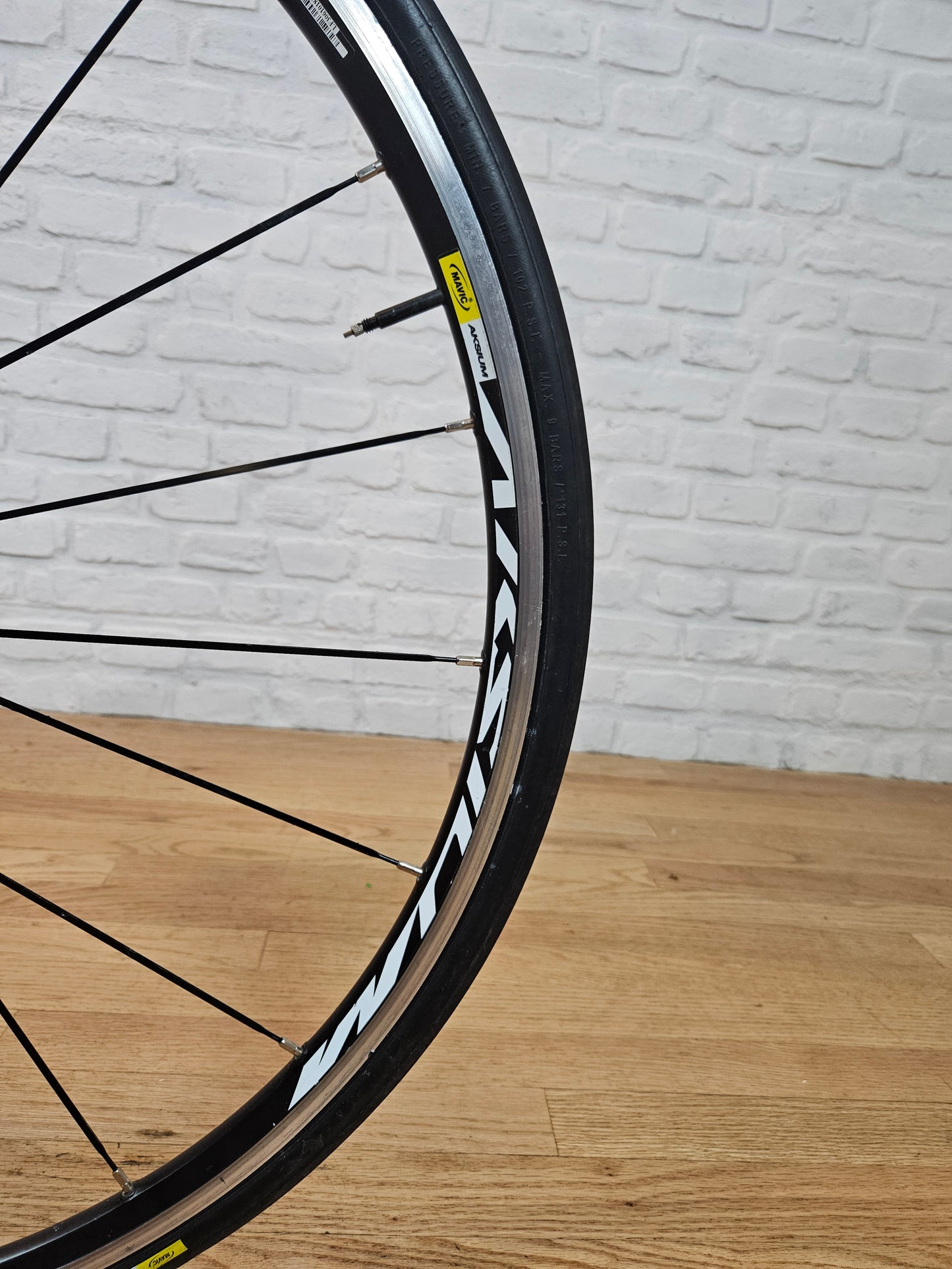 Used 2015 Cervelo R3 Ultegra – Size 56cm - Brooklyn Carbon Bike Co.