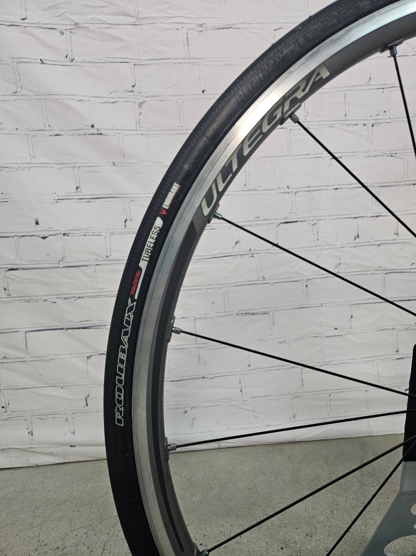 Used 2014 Giant Defy Advanced Ultegra Di2 - 54cm - Brooklyn Carbon Bike Co.