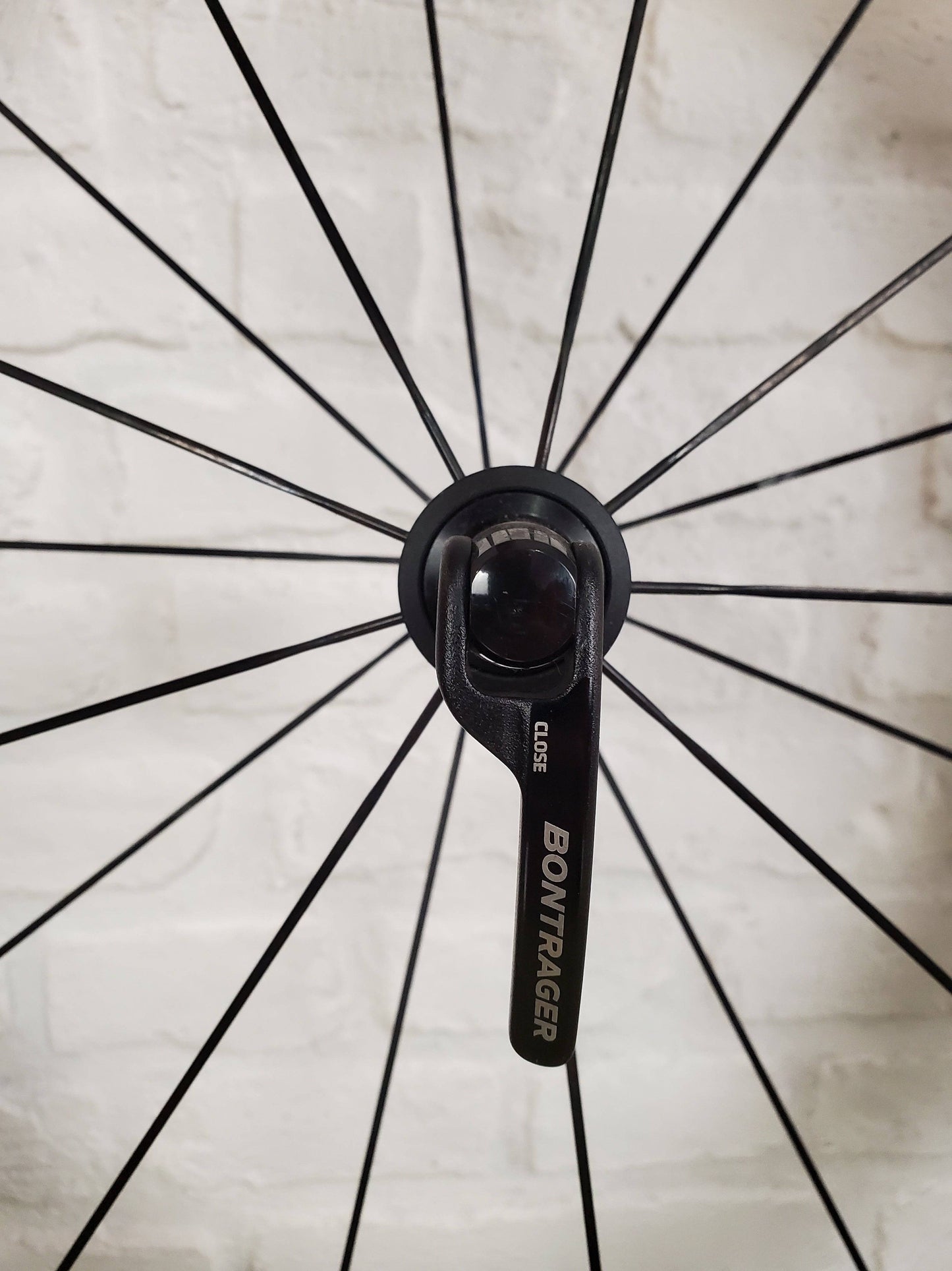 Bontrager Aeolus Pro 5 Carbon Fiber Clinchers 11 Speed Shimano 700c - Brooklyn Carbon Bike Co.