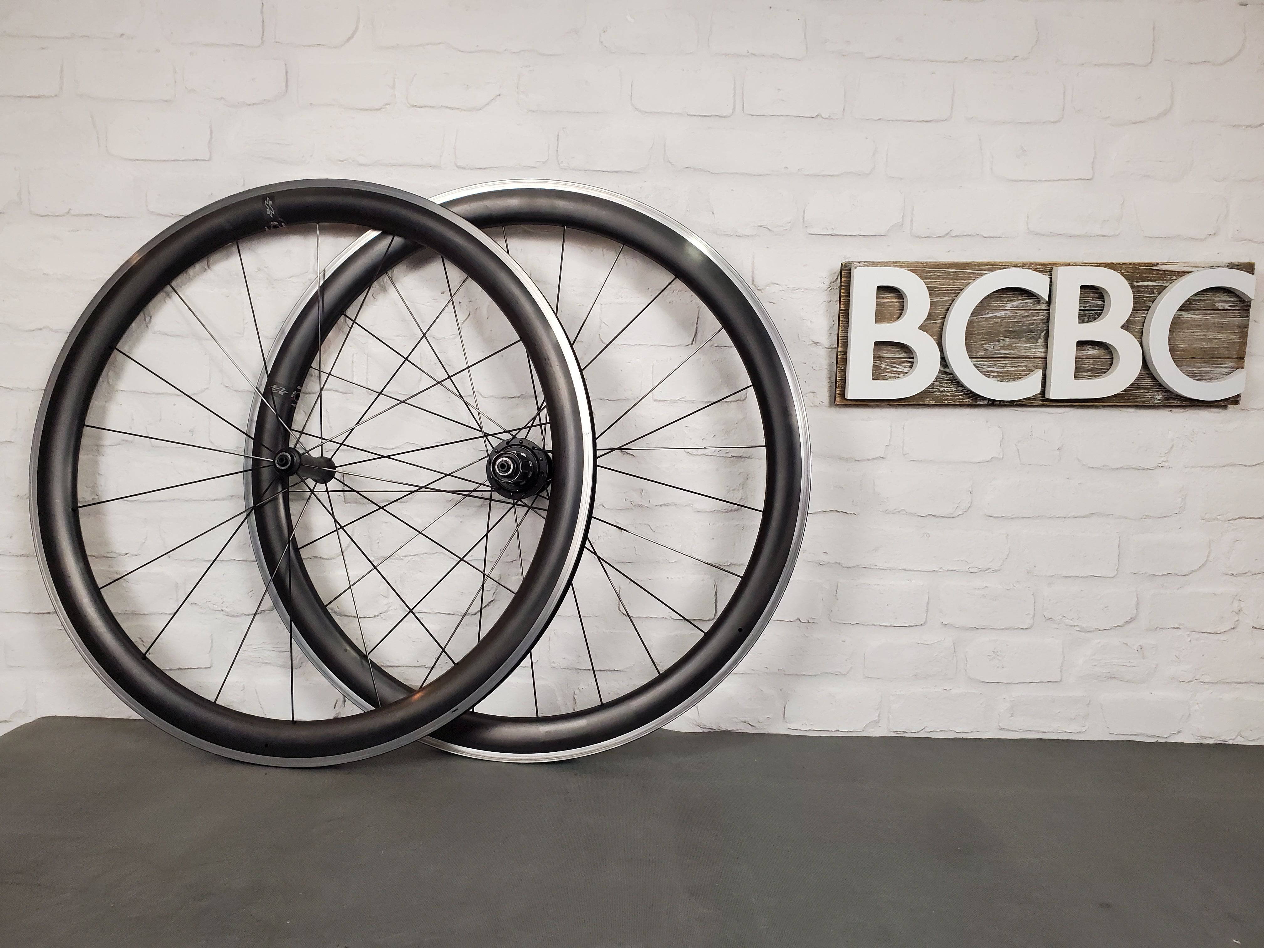 HED Jet 4+ Carbon Fiber Clinchers 11 Speed Shimano 700c | Brooklyn