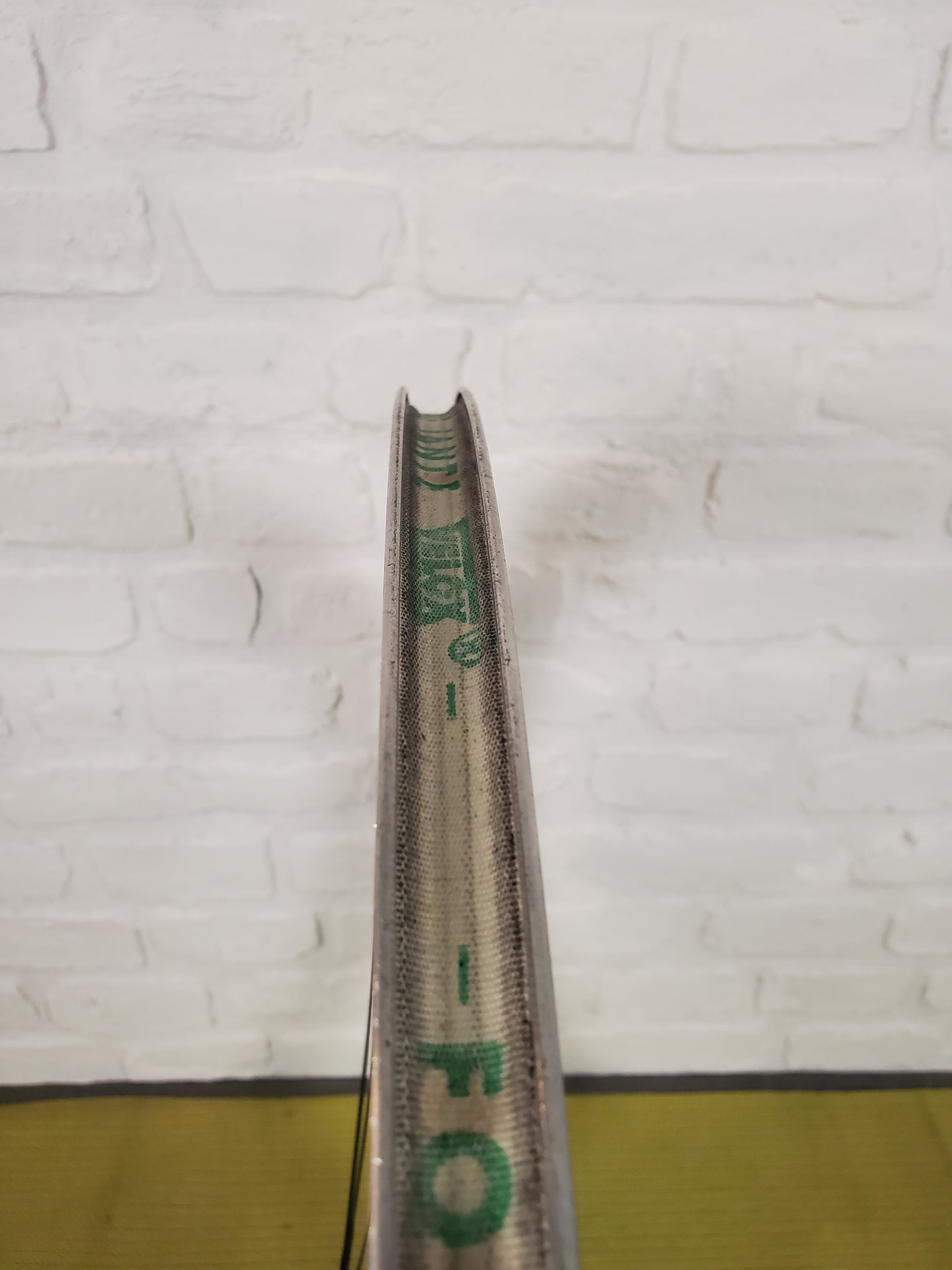 Mavic Cosmic SL Carbon Fiber Clinchers 11 Speed Shimano 700c - Brooklyn Carbon Bike Co.