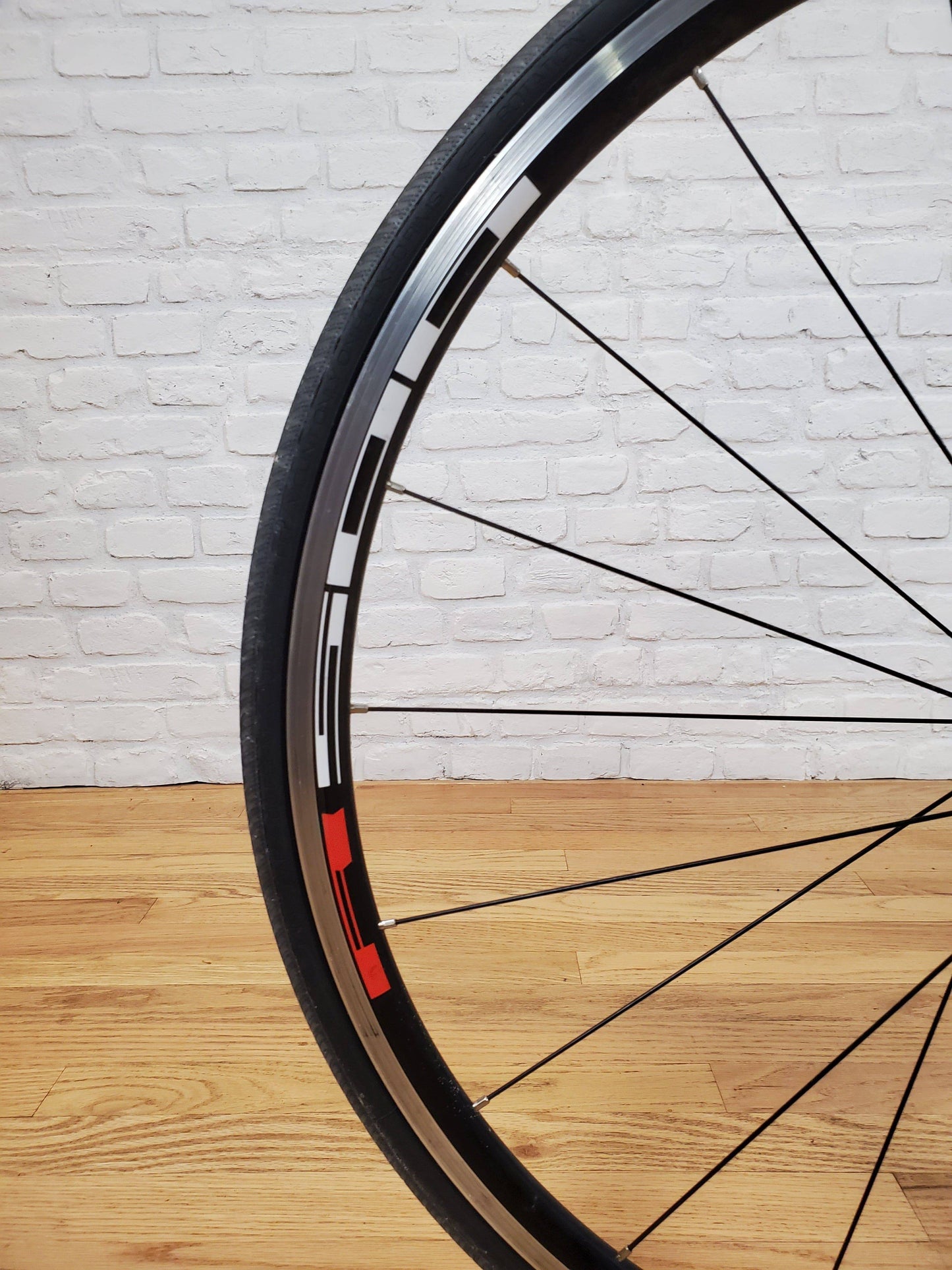 2015 Pinarello Razha 105 - Brooklyn Carbon Bike Co.