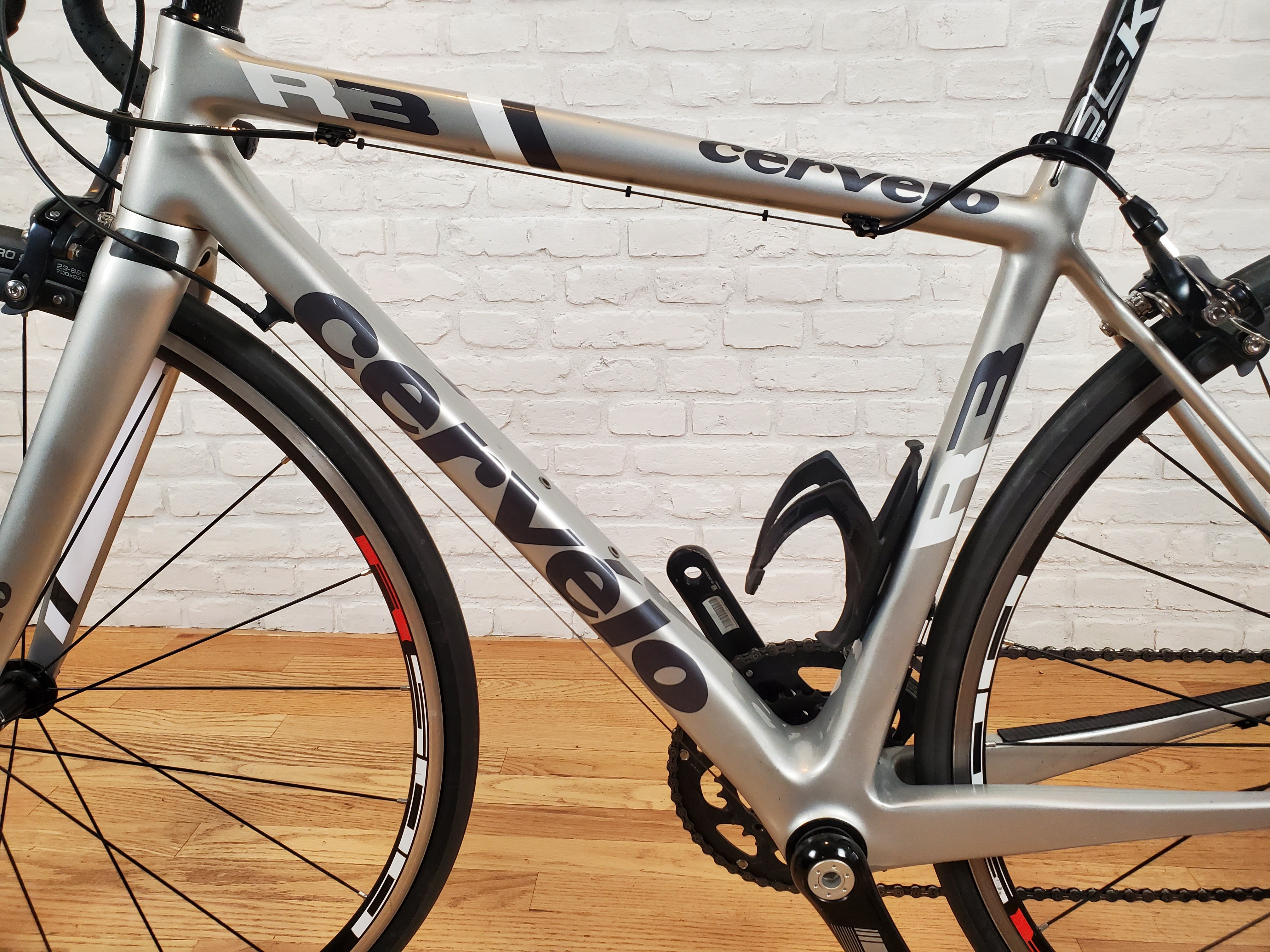 Cervelo r3 hot sale 105