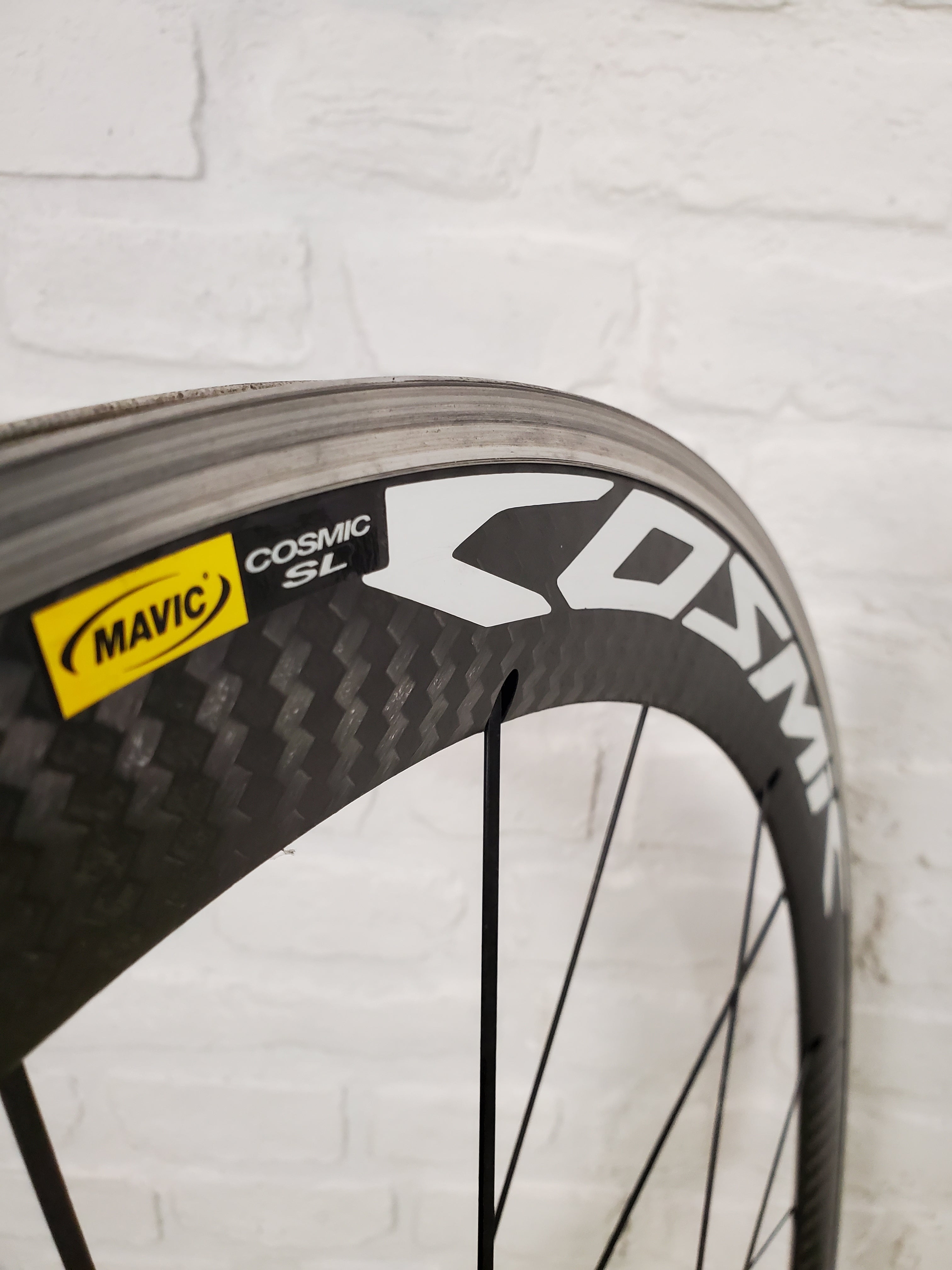 Mavic Cosmic SL Carbon Fiber Clinchers 11 Speed Shimano 700c – Brooklyn  Carbon Bike Co.