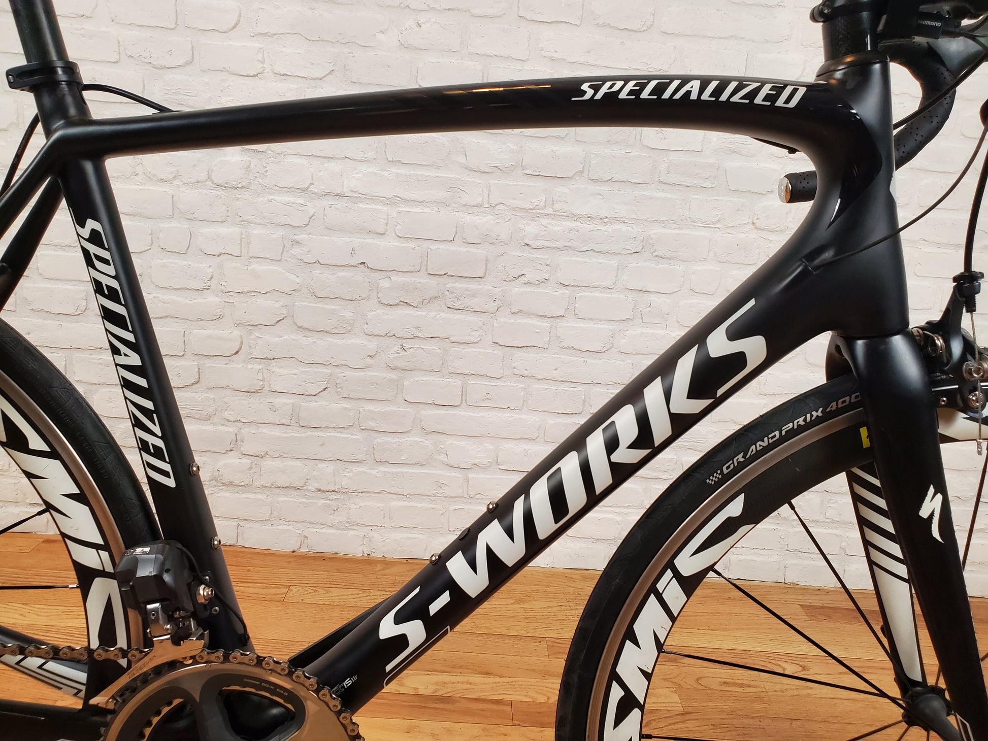 58cm frame size suitable for someone around 6 feet tall Specialized Tarmac S-Works SL4 road bike