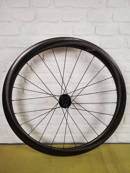 Zipp 302 Carbon Fiber Clinchers 11 Speed Shimano 700c 9