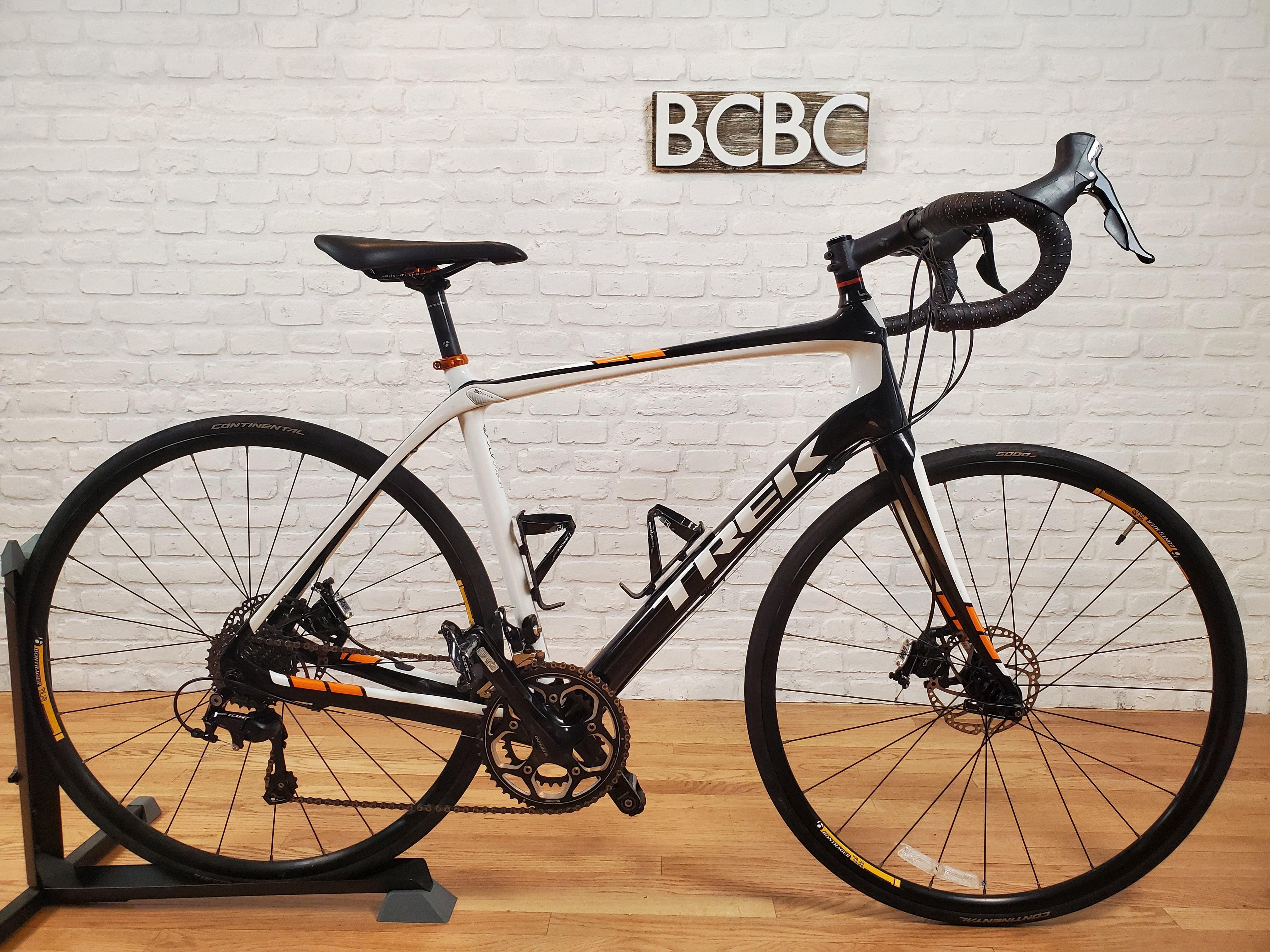 2014 Trek Domane 4.3 Disc 105 – Brooklyn Carbon Bike Co.