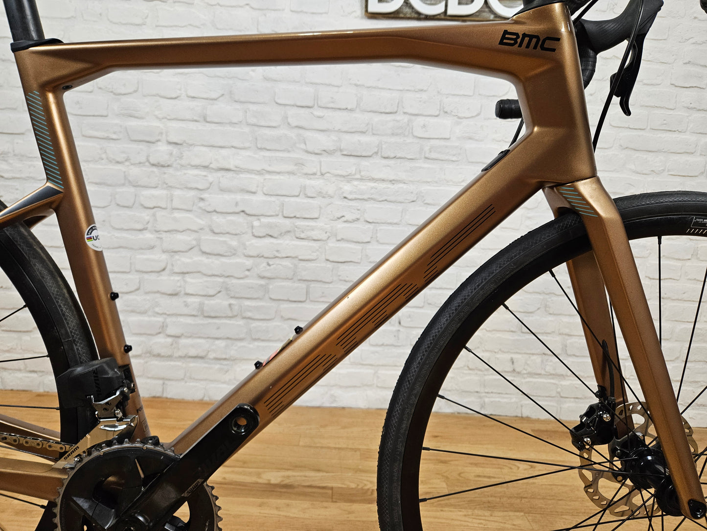 2022 BMC RoadMachine FOUR Rival eTap