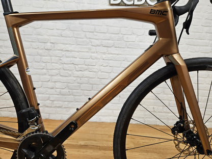 2022 BMC RoadMachine FOUR Rival eTap