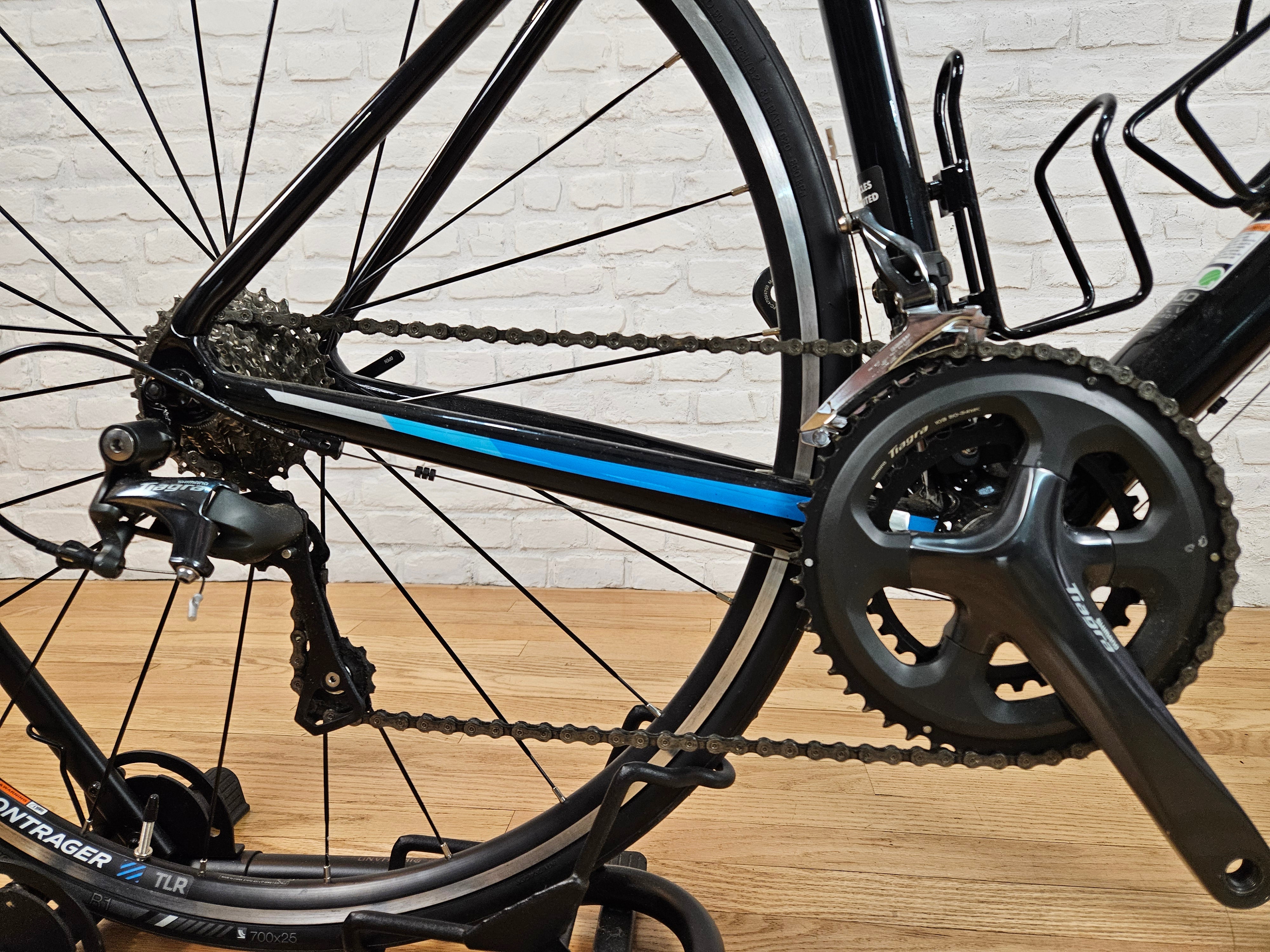 Used Road Bikes for Sale: 2017 Trek Emonda S4 Tiagra