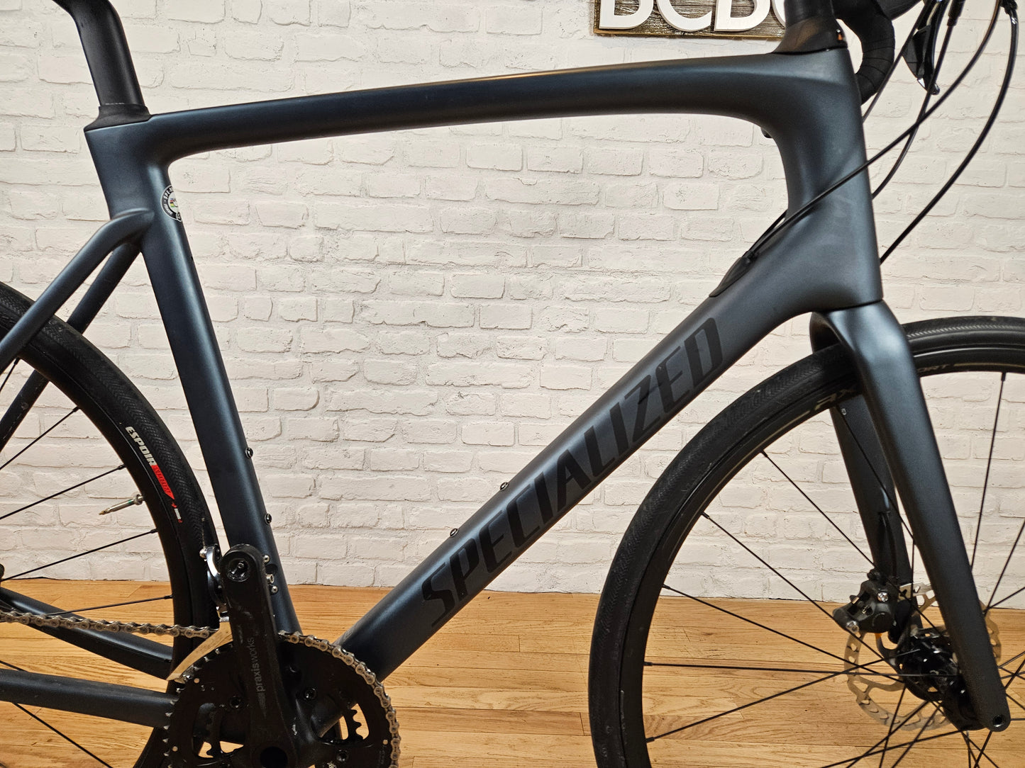 2023 Specialized Roubaix Disc Futureshock Tiagra