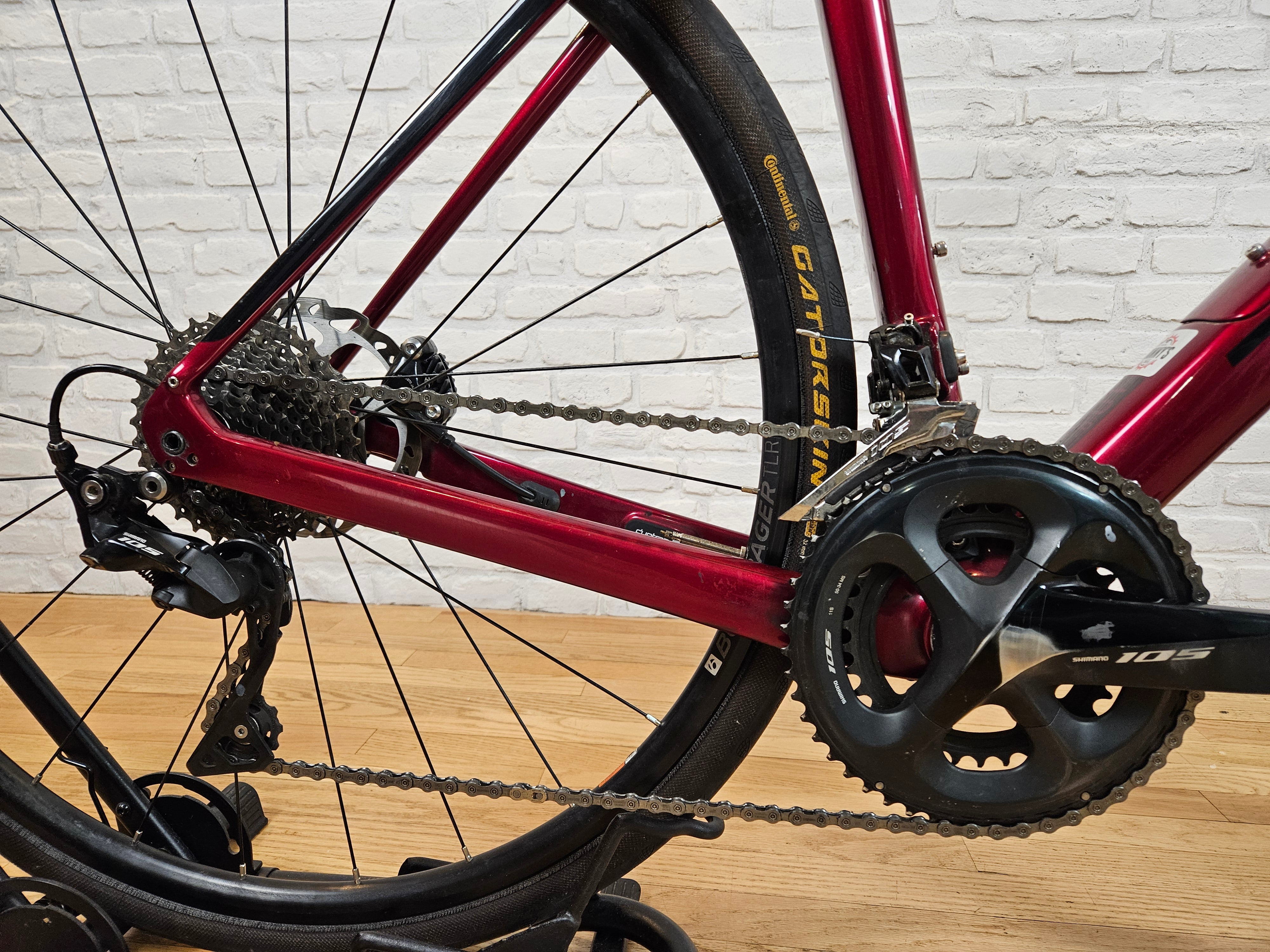 2020 Trek Domane SL5 Disc 105 | Carbon Endurance Road Bike
