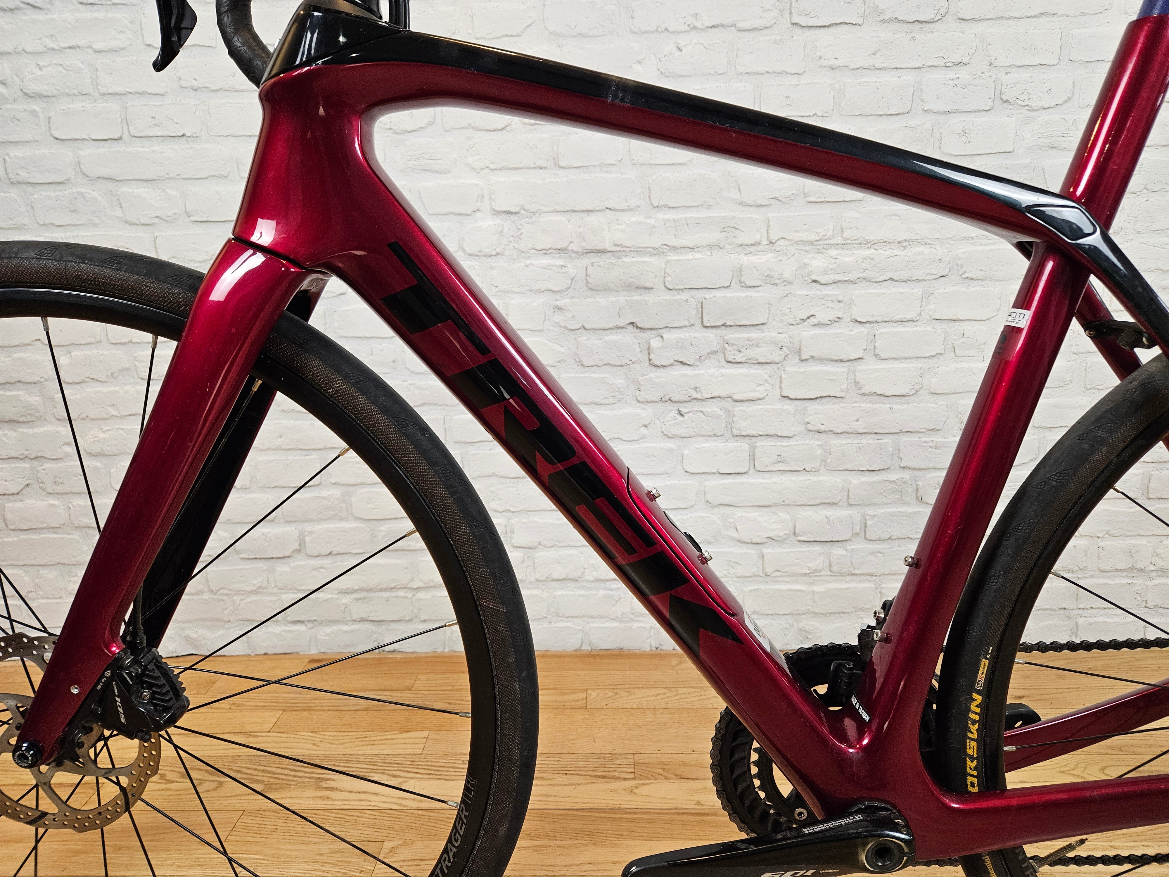 2020 Trek Domane SL5 Disc 105 | Carbon Endurance Road Bike 2020 Trek Domane SL5 Disc 105 | Carbon Endurance Road Bike