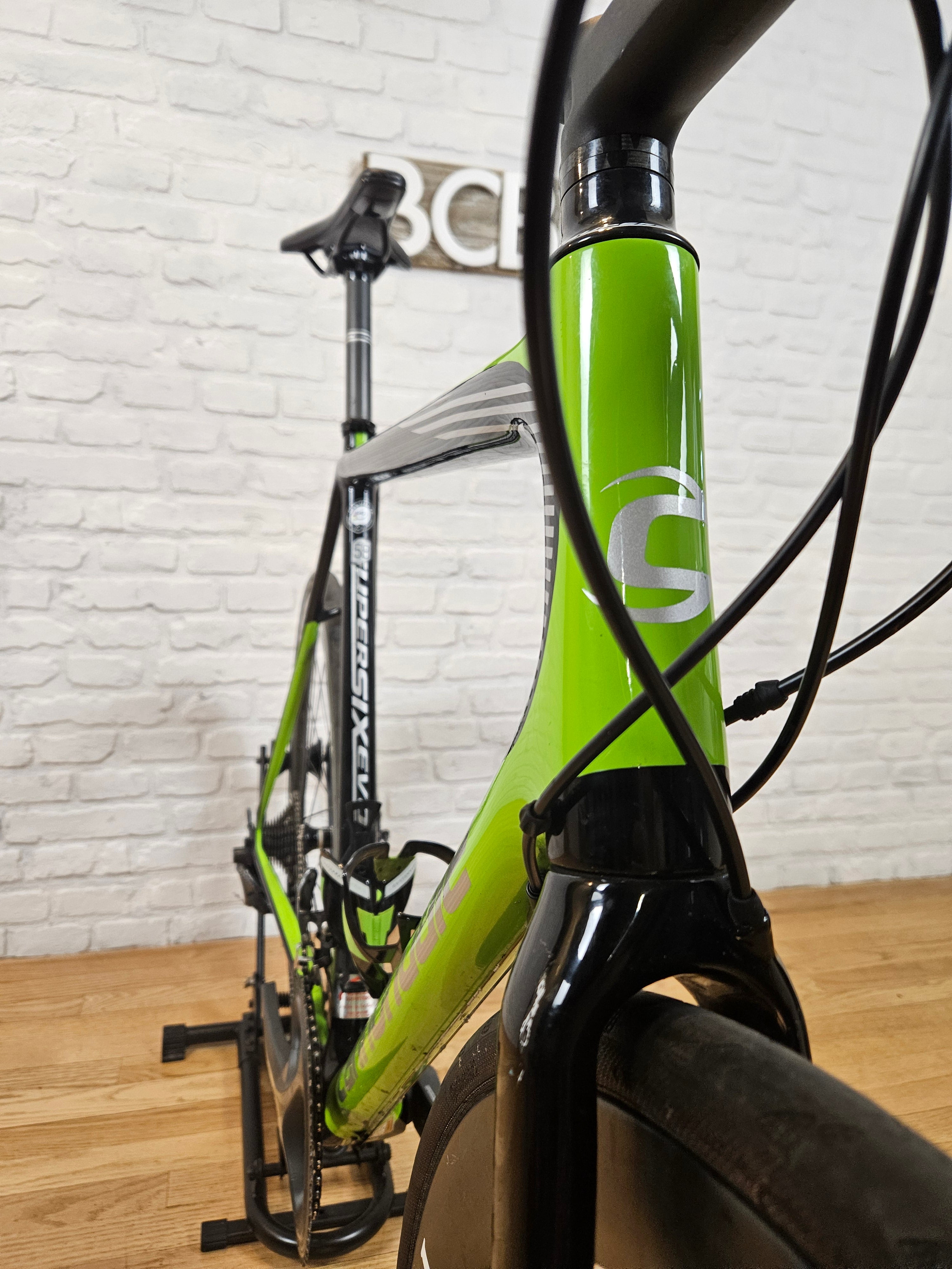 Used Road Bikes for Sale: Cannondale SuperSix EVO Hi Mod SRAM Red