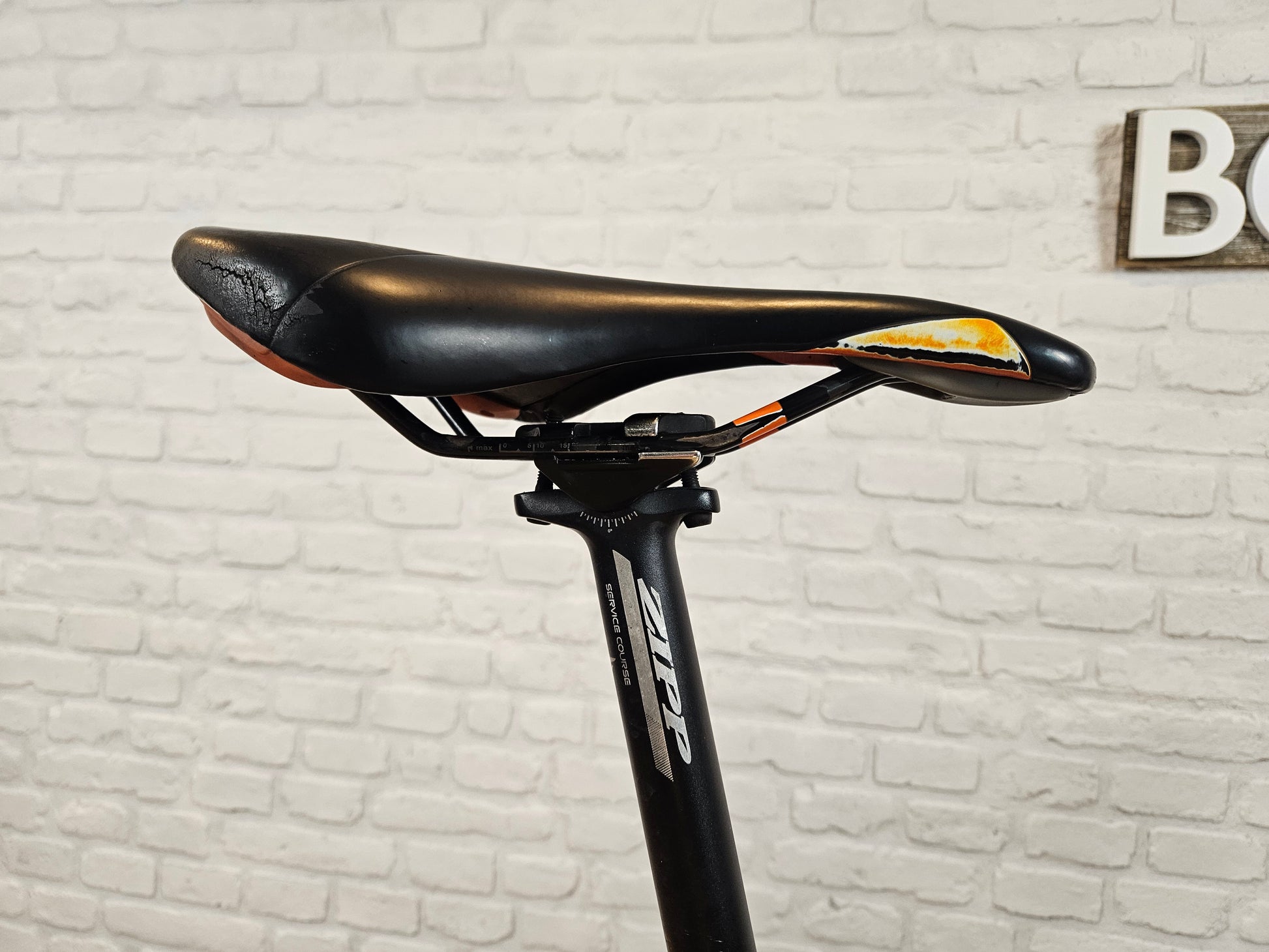 Used 2016 Felt Z6 Disc Tiagra - Size 56cm - Brooklyn Carbon Bike Co.