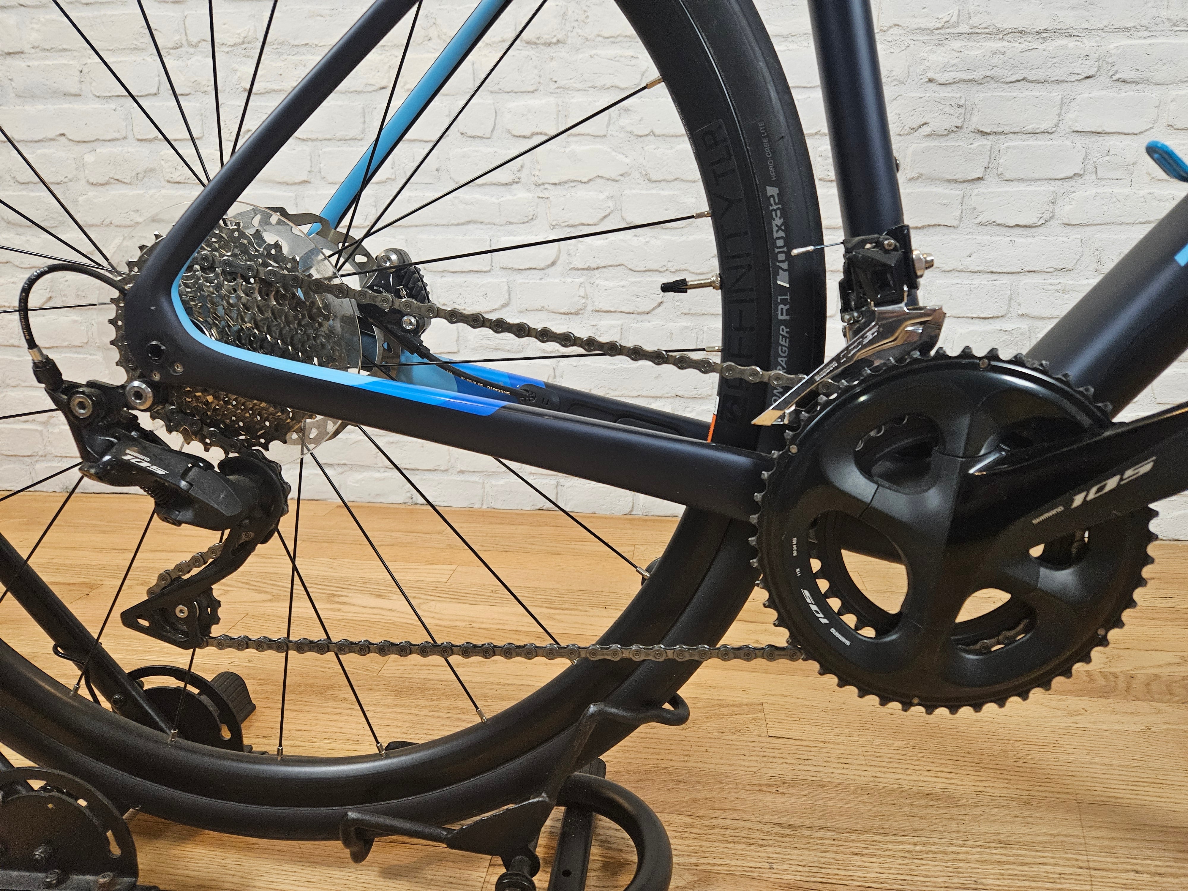 Trek DOMANE 5 フルカーボン SHIMANO 105 5800 2X11S サイズ58 2018年モデル トレック TREK ドマーネ DOMANE S5 2017年モデル 50サイズ シマノ 105
