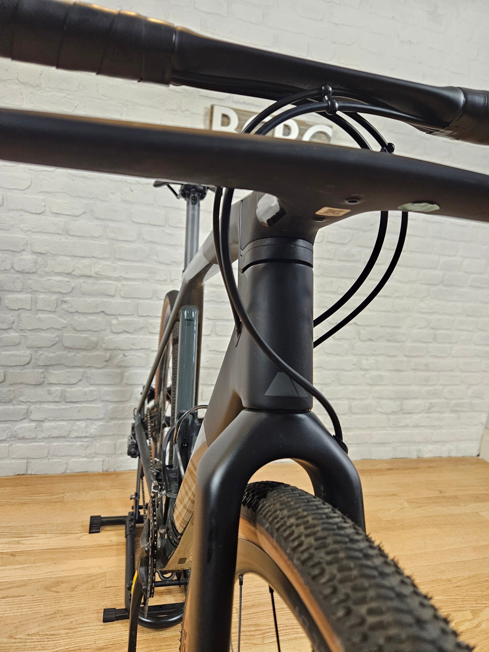 canyon gravel bike 2023 2022 Cervelo Aspero Apex 1 Gravel