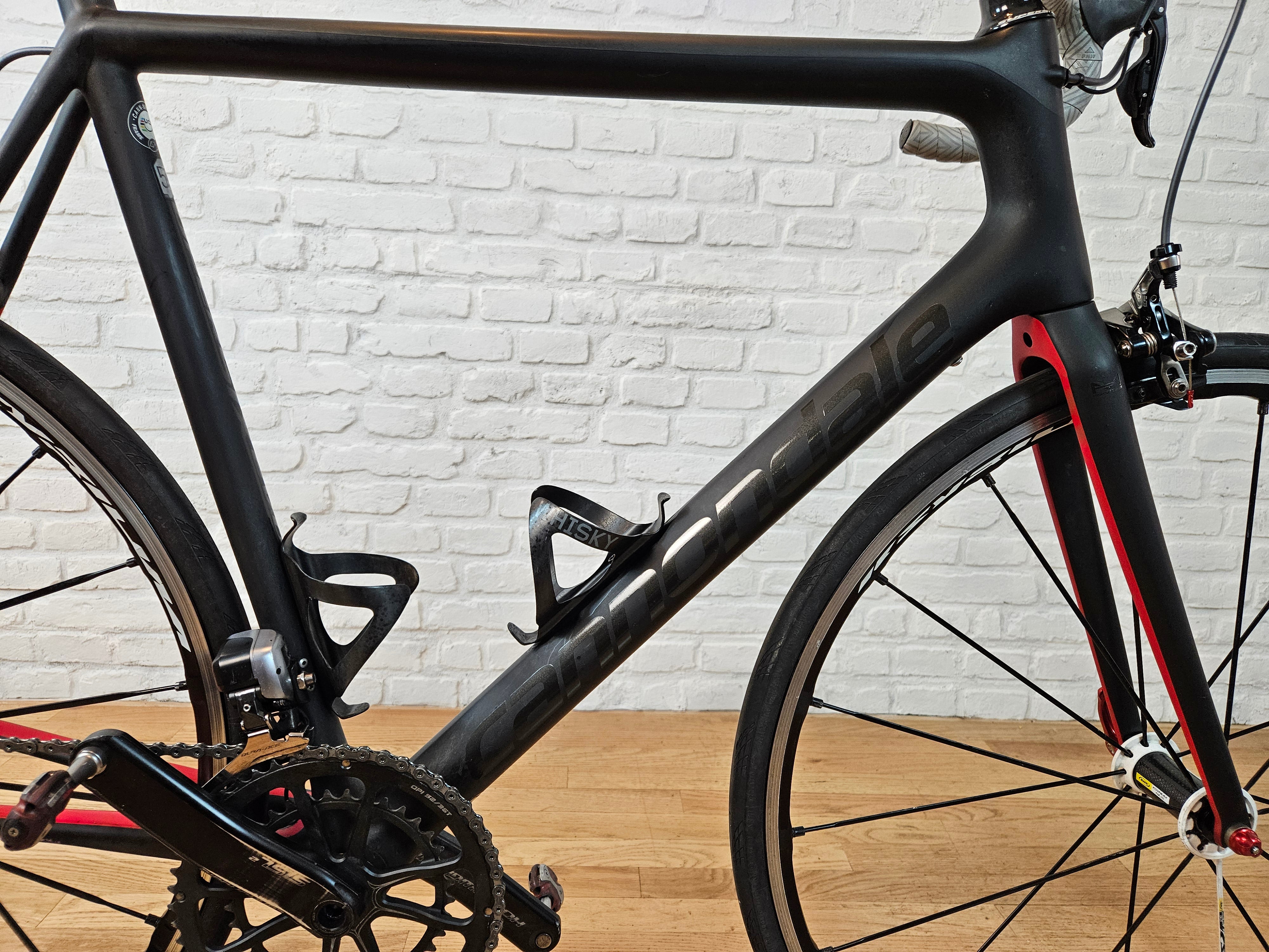 Used Road Bikes for Sale: Cannondale SuperSix EVO Hi Mod SRAM Red
