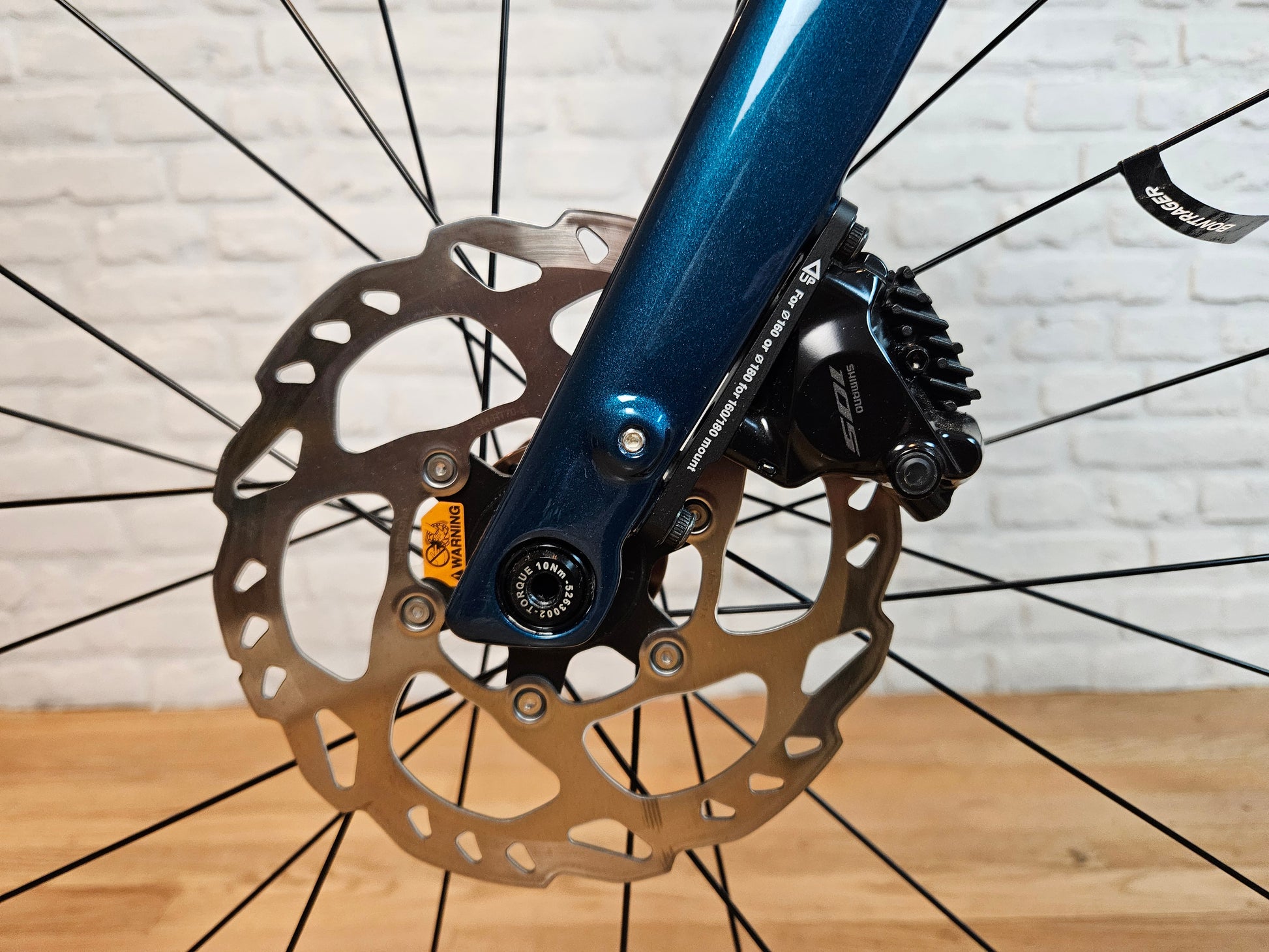 NEW 2023 Trek Domane SL 5 Disc 105 - 52cm - Brooklyn Carbon Bike Co.