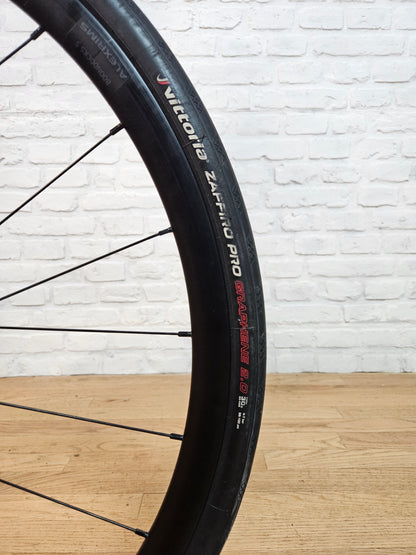 Used 2021 Specialized Roubaix Sport Disc Futureshock 105 - 56cm - Brooklyn Carbon Bike Co.