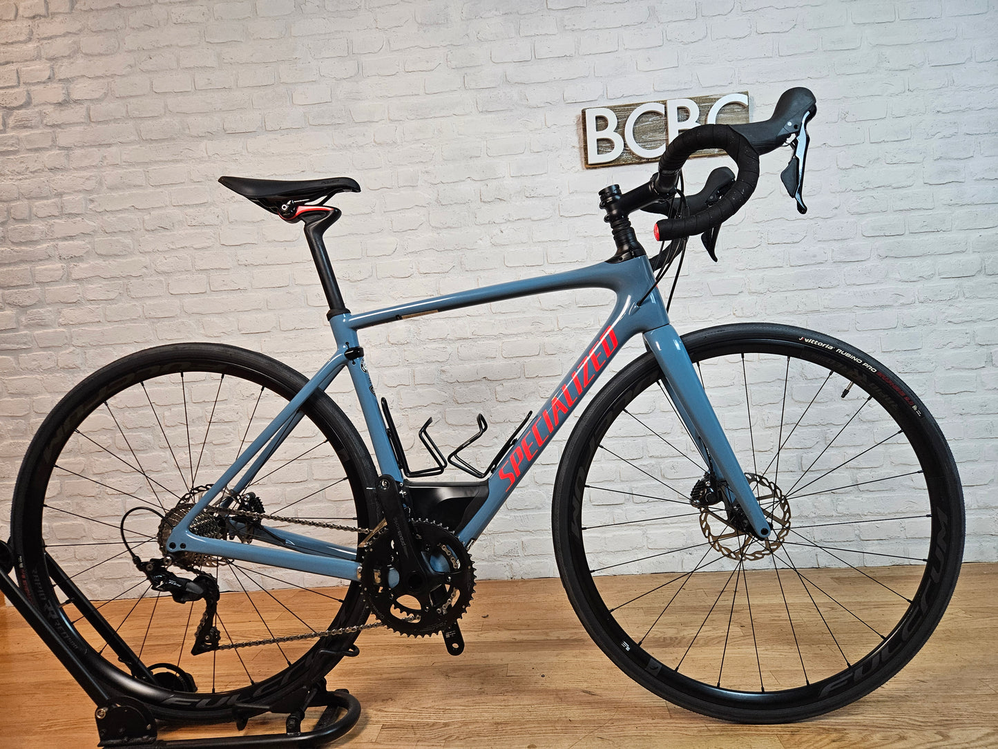 Used 2019 Specialized Roubaix Comp Disc Futureshock 105 54cm - Brooklyn Carbon Bike Co.