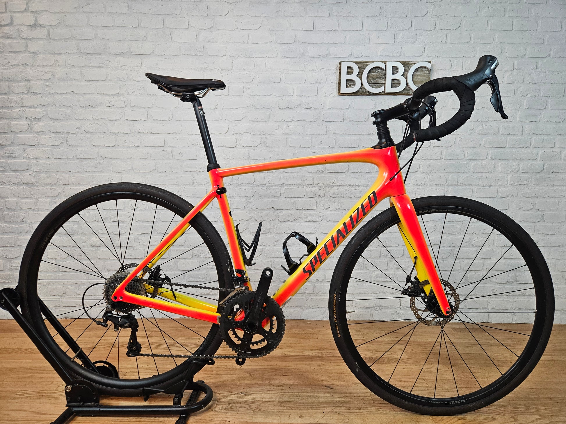Used 2018 Specialized Roubaix Sport Disc Futureshock 105  – Size 56cm - Brooklyn Carbon Bike Co.