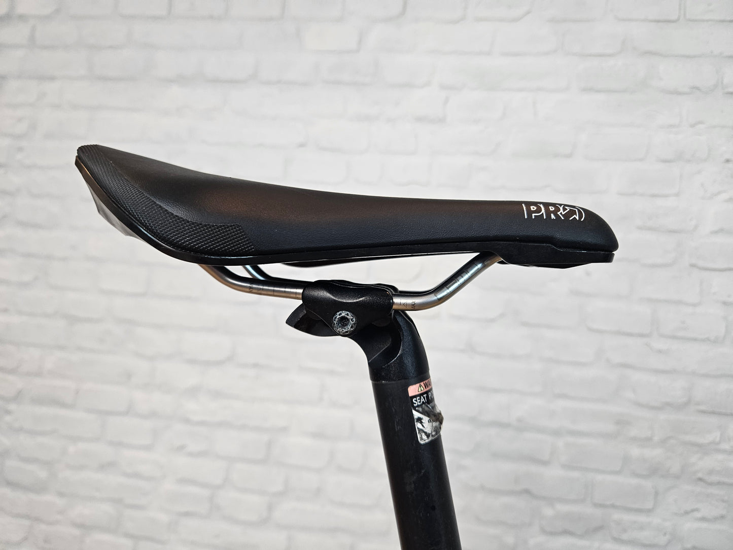 Used 2018 Specialized Roubaix Sport Disc Futureshock 105  – Size 56cm - Brooklyn Carbon Bike Co.