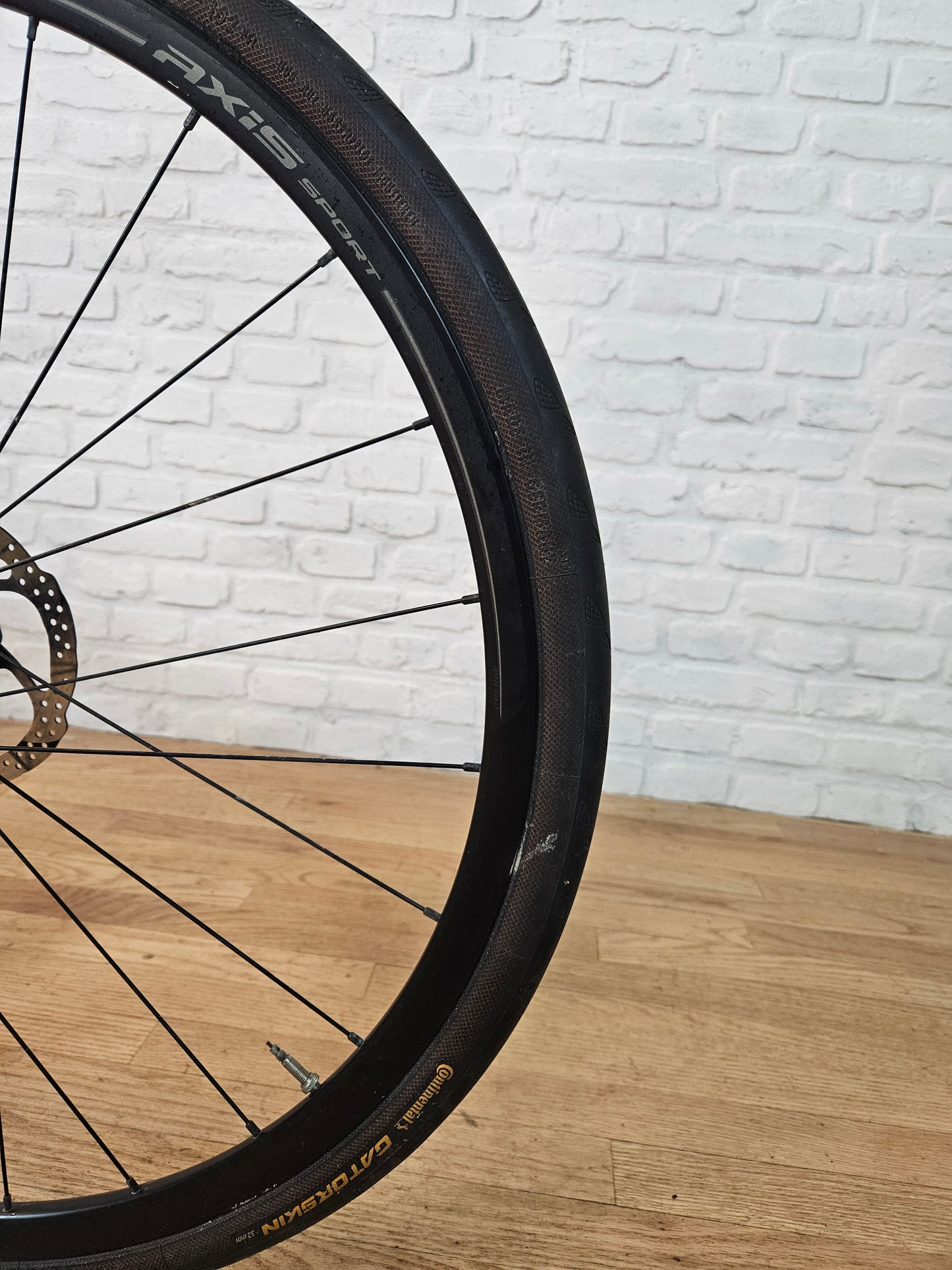 Used 2018 Specialized Roubaix Sport Disc Futureshock 105  – Size 56cm - Brooklyn Carbon Bike Co.