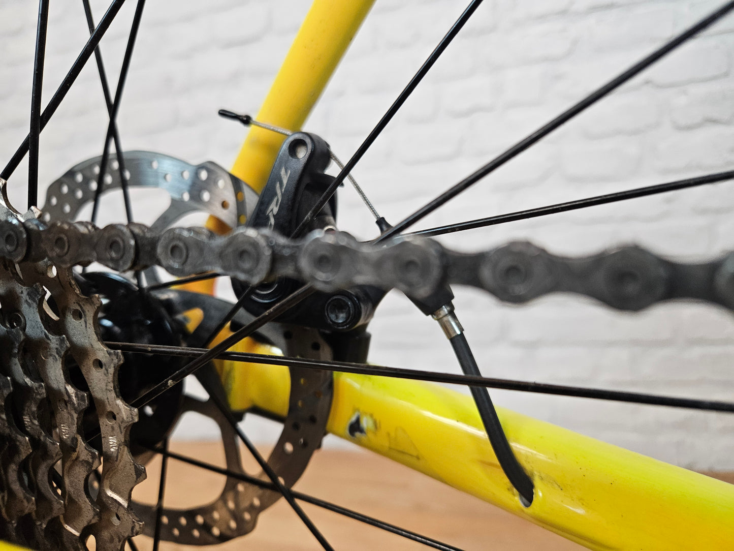 Used 2018 Specialized Roubaix Sport Disc Futureshock 105  – Size 56cm - Brooklyn Carbon Bike Co.