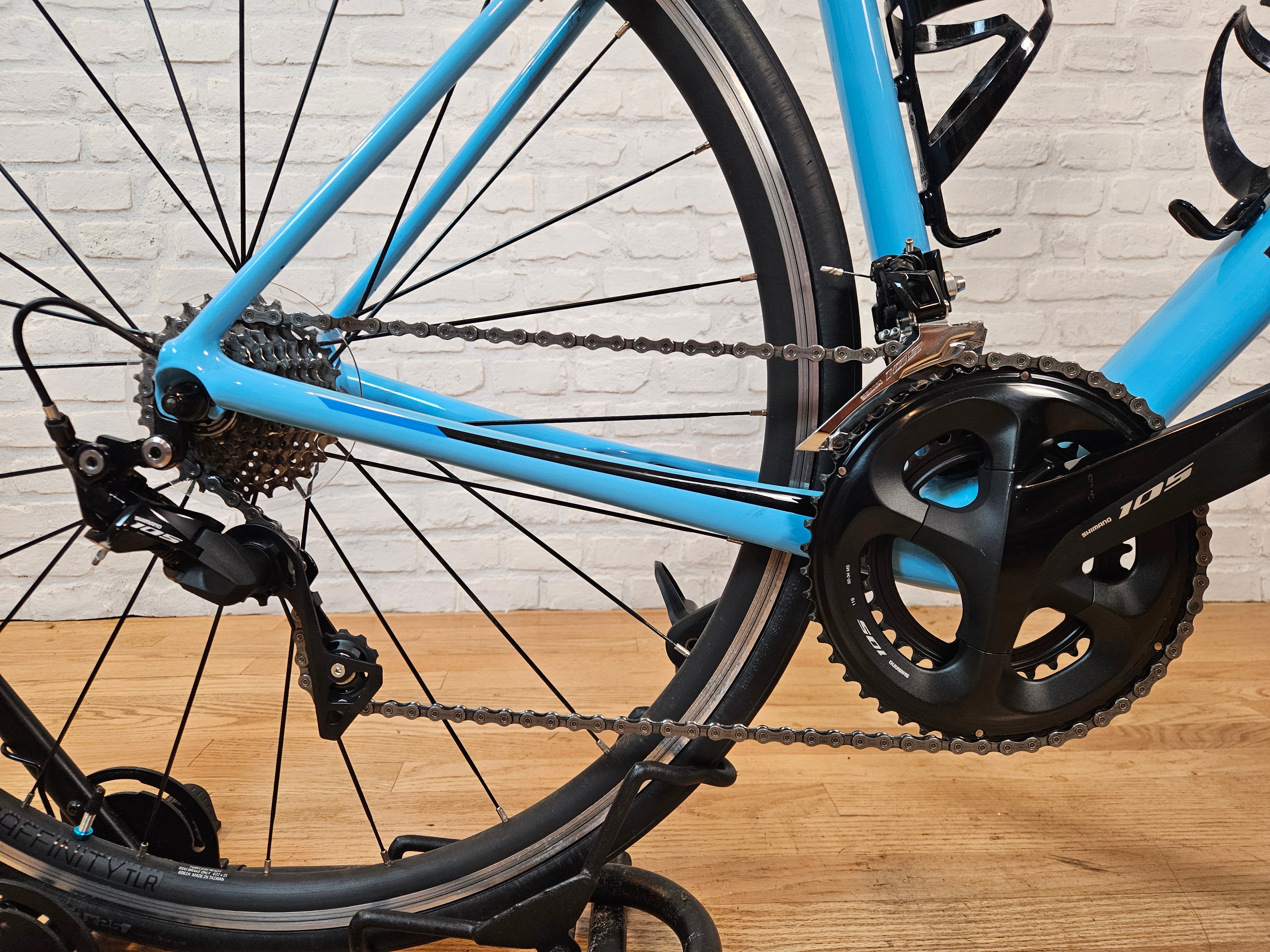 Used Road Bikes for Sale: Trek Emonda SL5 105 – Size 52cm | Pre