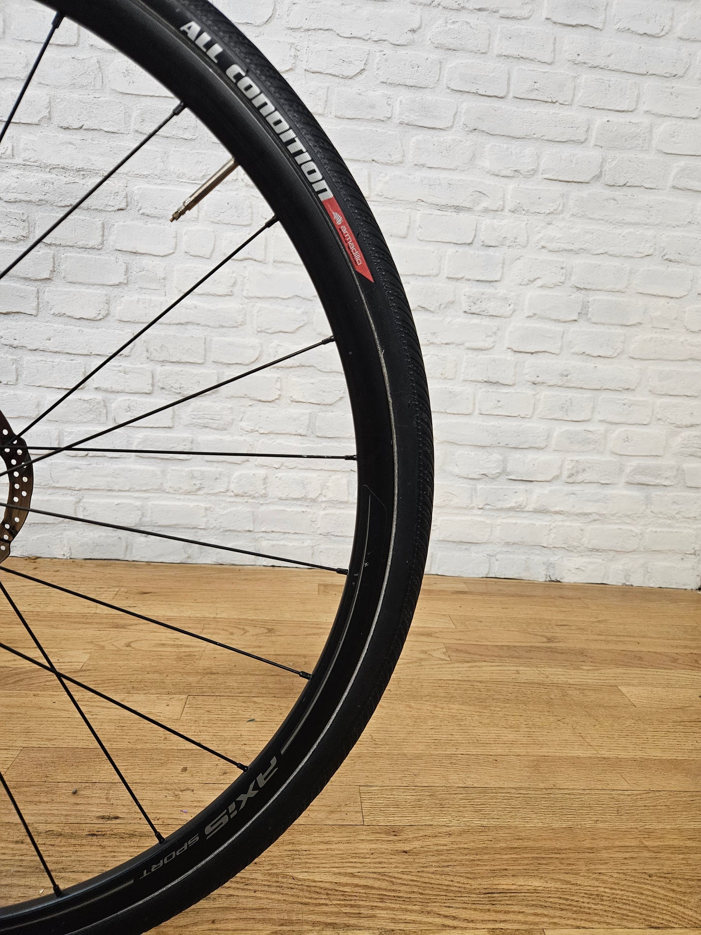 Used 2018 Specialized Roubaix Sport Disc Futureshock 105  – Size 54cm - Brooklyn Carbon Bike Co.