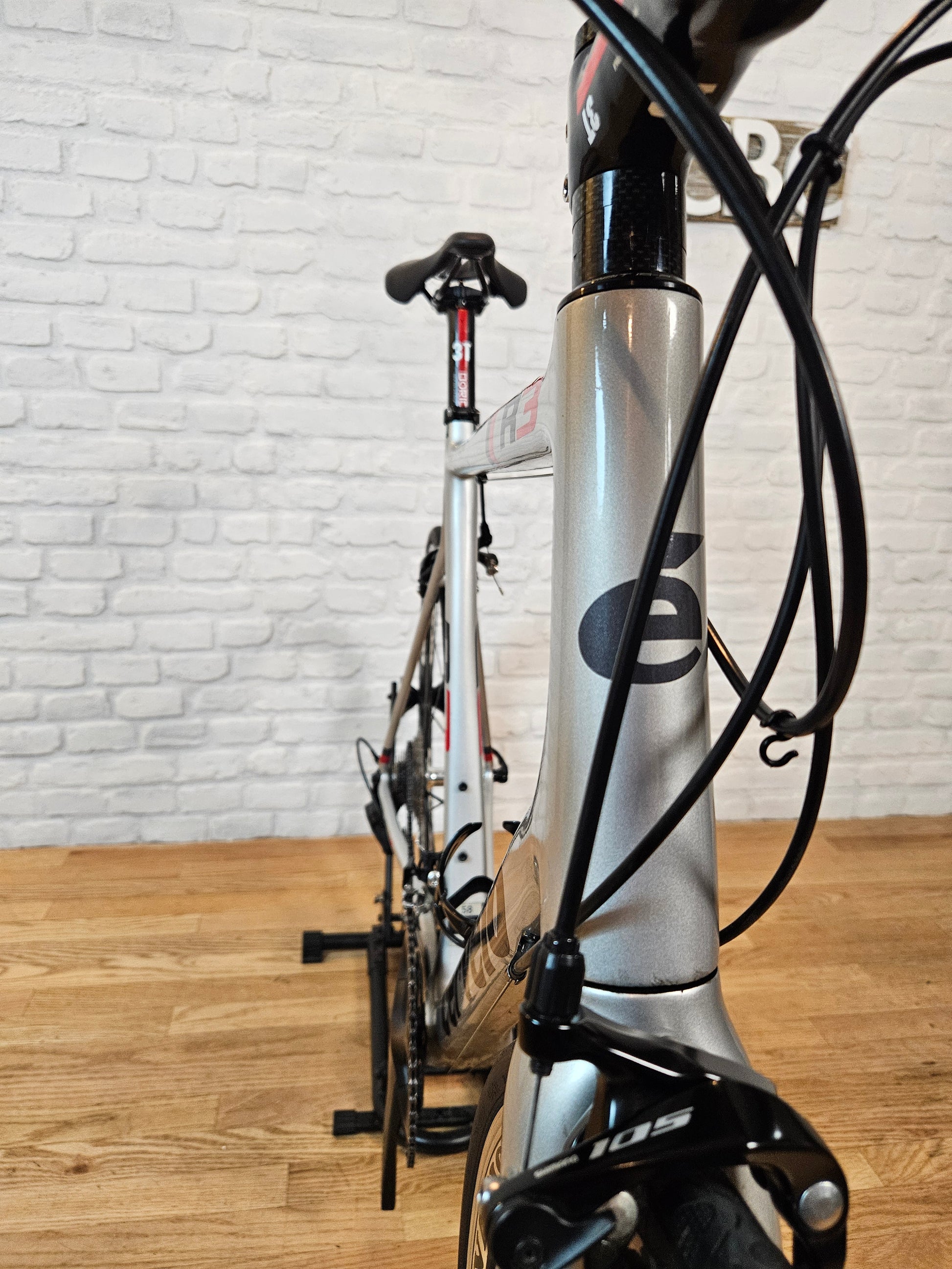 Used 2014 Cervelo R3 105 58cm - Brooklyn Carbon Bike Co.