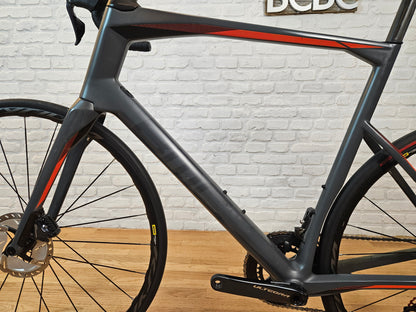 Used 2019 BMC RoadMachine 01 THREE Disc Ultegra Di2 - 61cm - Brooklyn Carbon Bike Co.