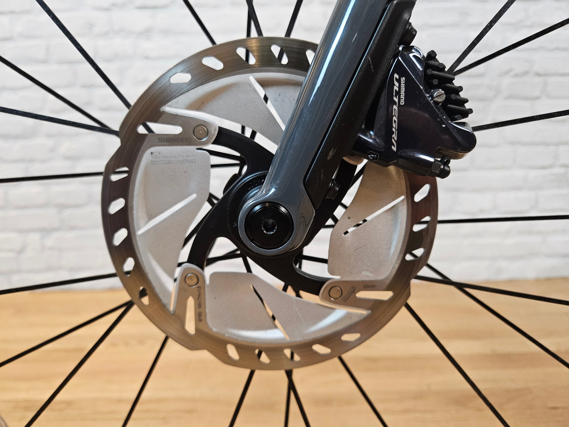 Used 2019 BMC RoadMachine 01 THREE Disc Ultegra Di2 - 61cm - Brooklyn Carbon Bike Co.