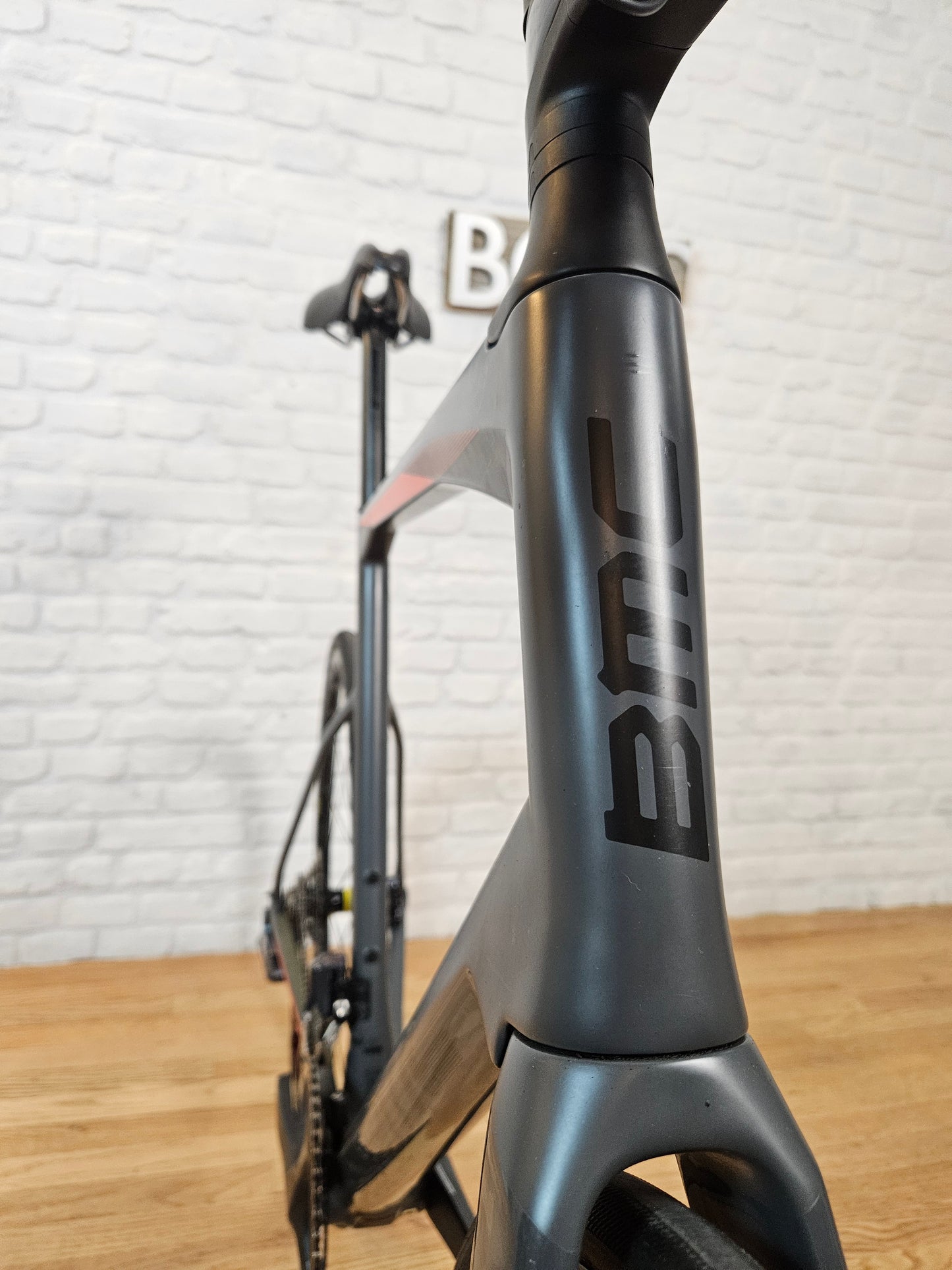 Used 2019 BMC RoadMachine 01 THREE Disc Ultegra Di2 - 61cm - Brooklyn Carbon Bike Co.