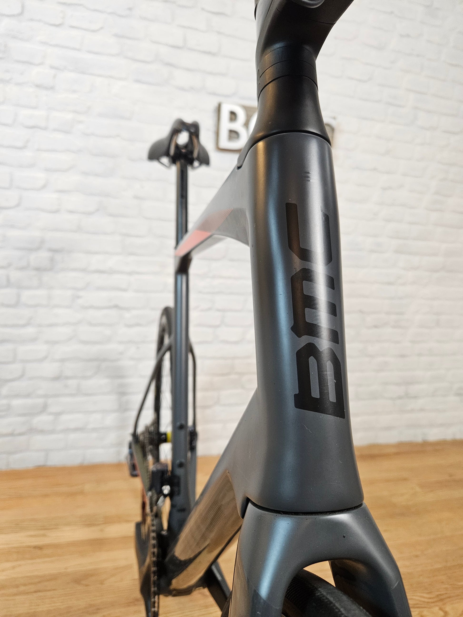 Used 2019 BMC RoadMachine 01 THREE Disc Ultegra Di2 - 61cm - Brooklyn Carbon Bike Co.