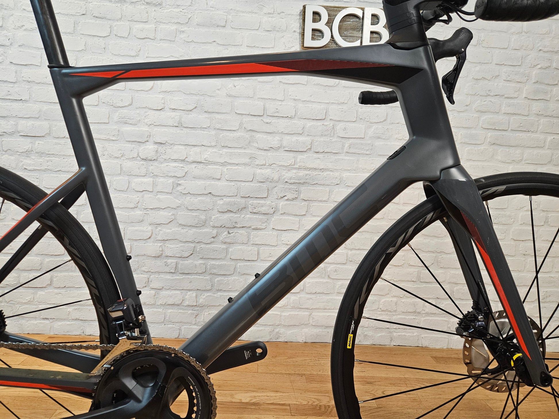 Used 2019 BMC RoadMachine 01 THREE Disc Ultegra Di2 - 61cm - Brooklyn Carbon Bike Co.