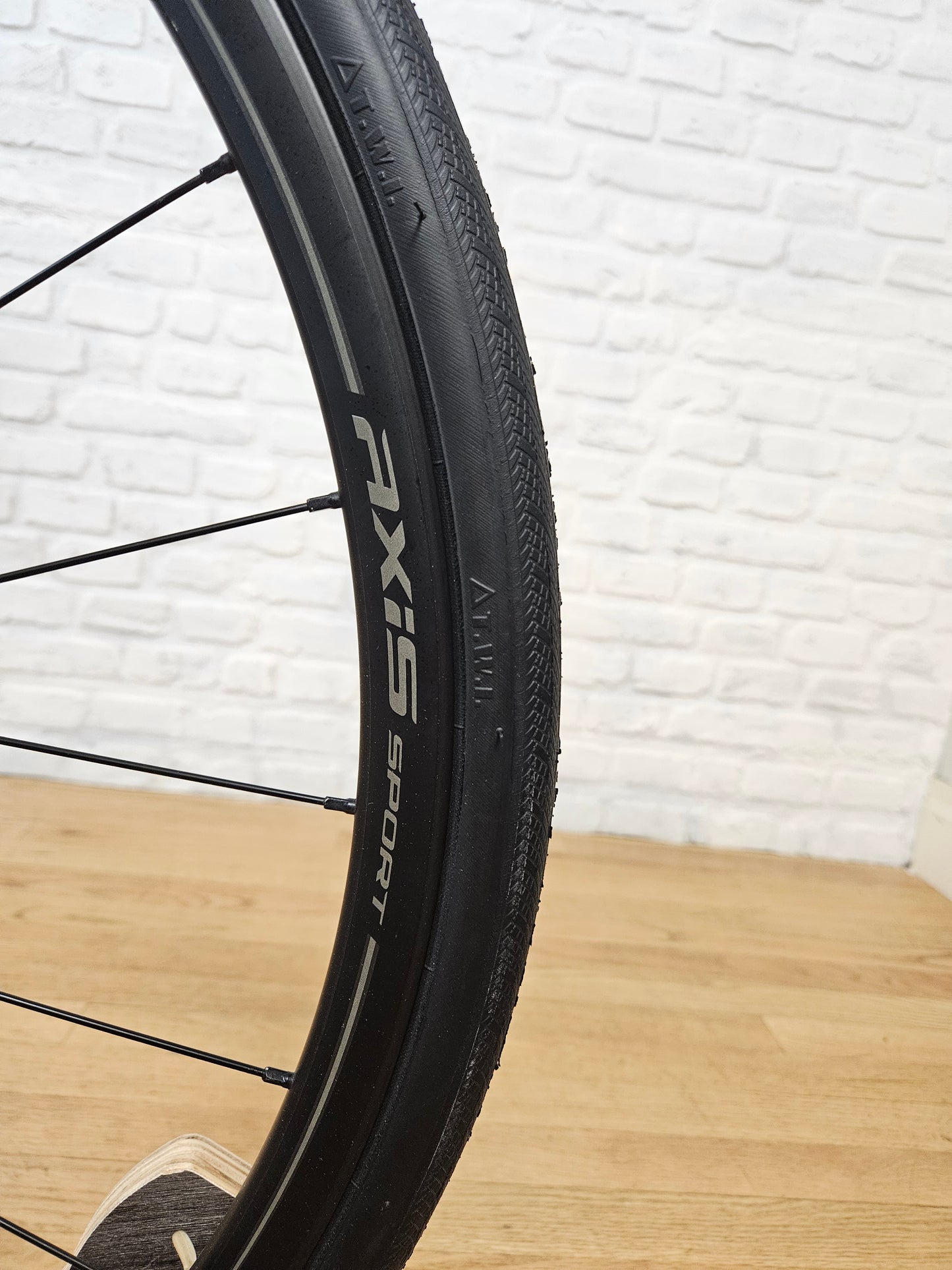 Used 2020 Specialized Roubaix Futureshock Tiagra - 49cm - Brooklyn Carbon Bike Co.