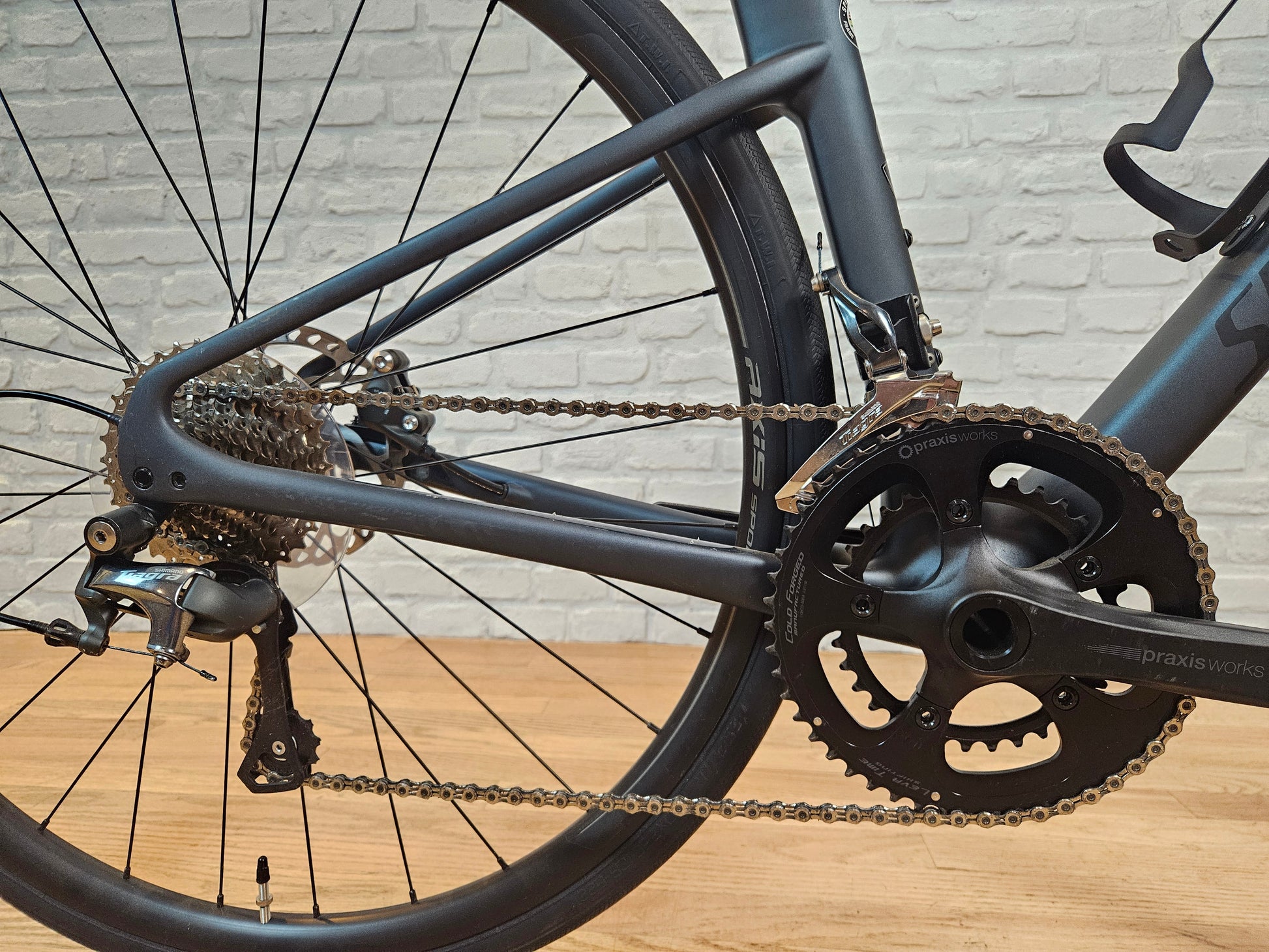 Used 2020 Specialized Roubaix Futureshock Tiagra - 44cm - Brooklyn Carbon Bike Co.