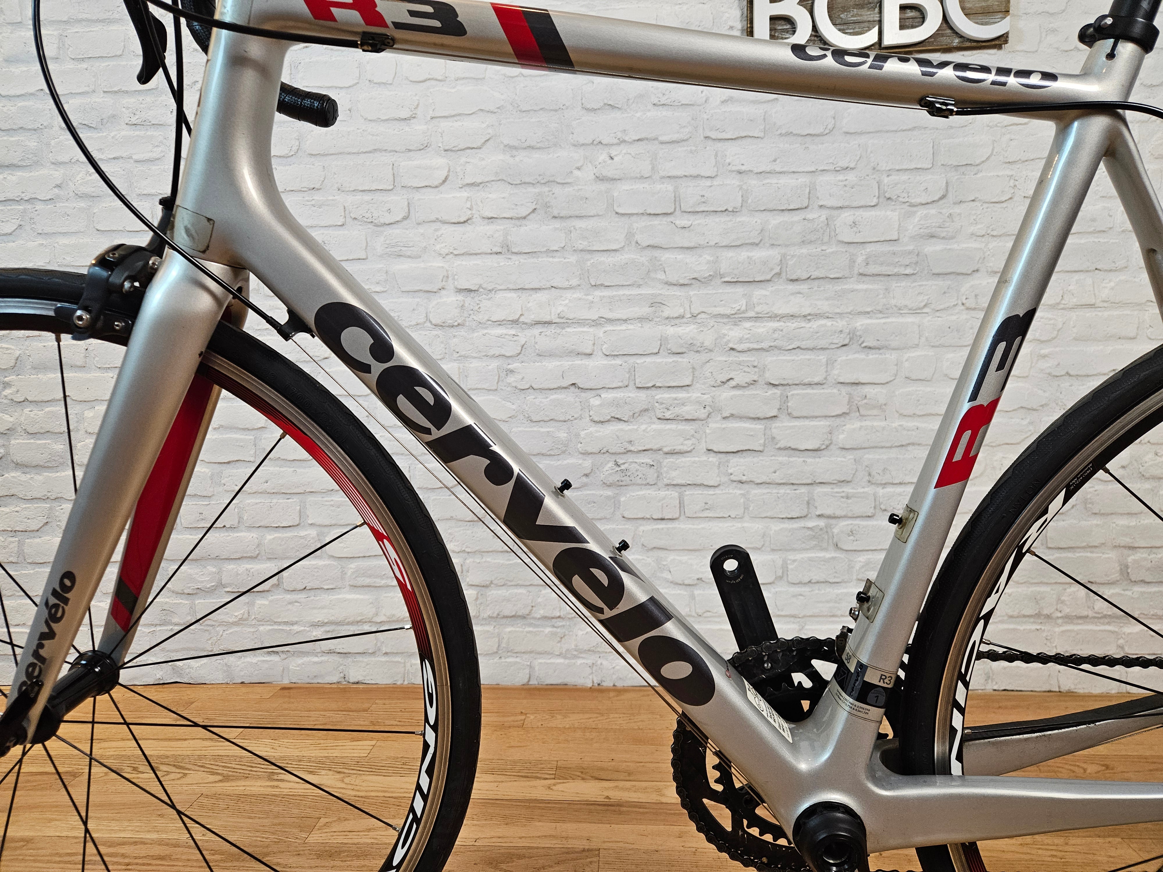 Used Road Bikes for Sale: 2014 Cervelo R3 105