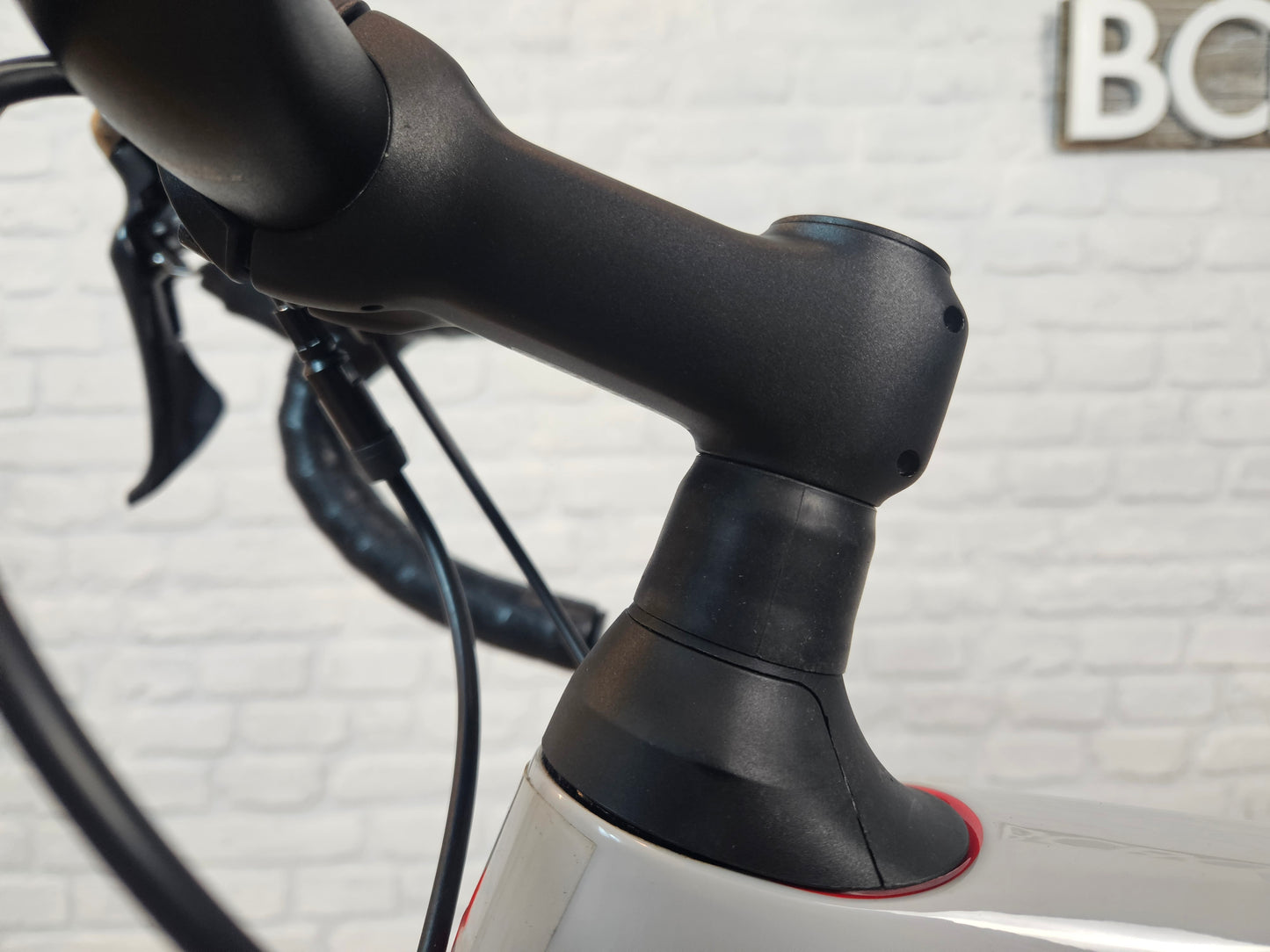 Used 2021 Specialized Roubaix Comp Disc Ultegra - 54cm