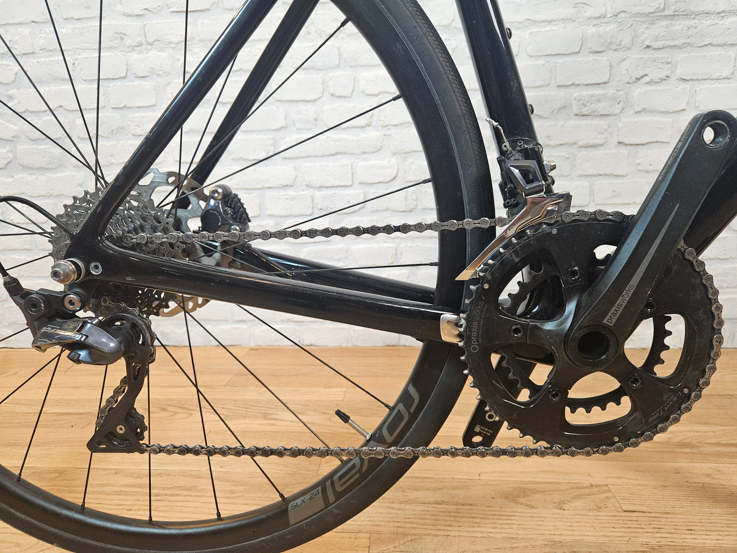 Used 2019 Specialized Roubaix Comp Ultegra - 56cm - Brooklyn Carbon Bike Co.