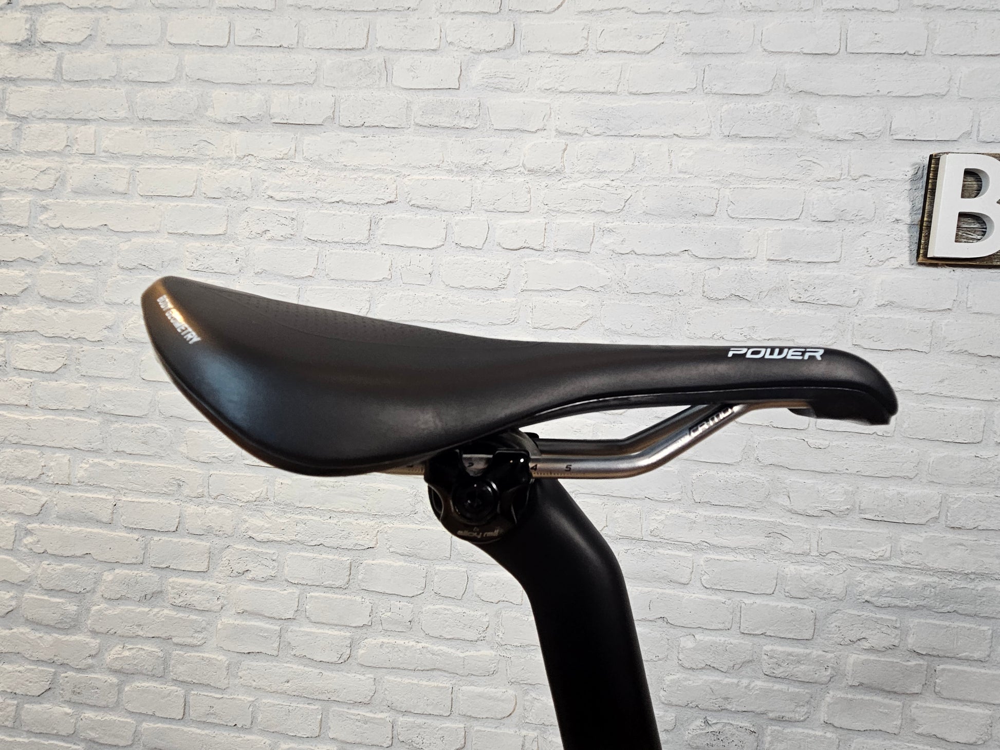 Used 2021 Specialized Roubaix Comp Ultegra Di2 - 54cm - Brooklyn Carbon Bike Co.
