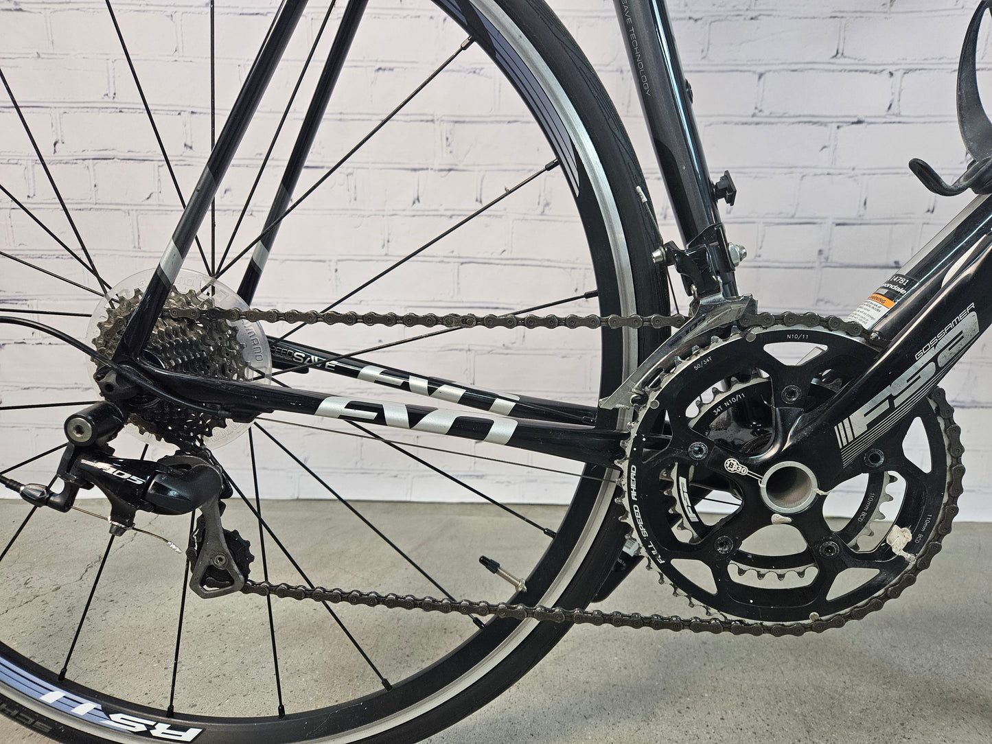 Used 2015 Cannondale SuperSix EVO Carbon 2 105 - 58cm - Brooklyn Carbon Bike Co.