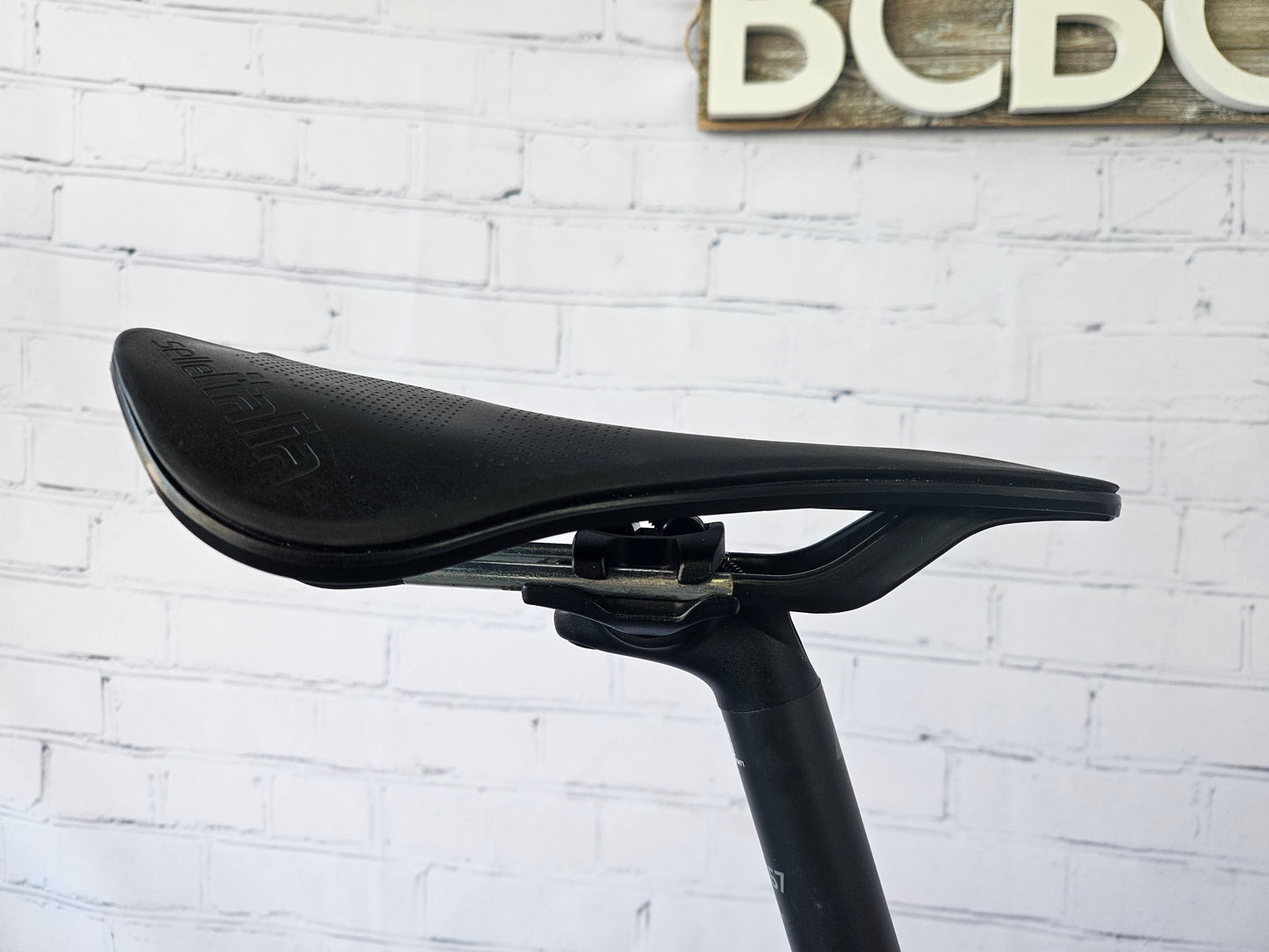 Used 2023 Canyon Endurace CF SL 7 Disc Ultegra - 58cm - Brooklyn Carbon Bike Co.