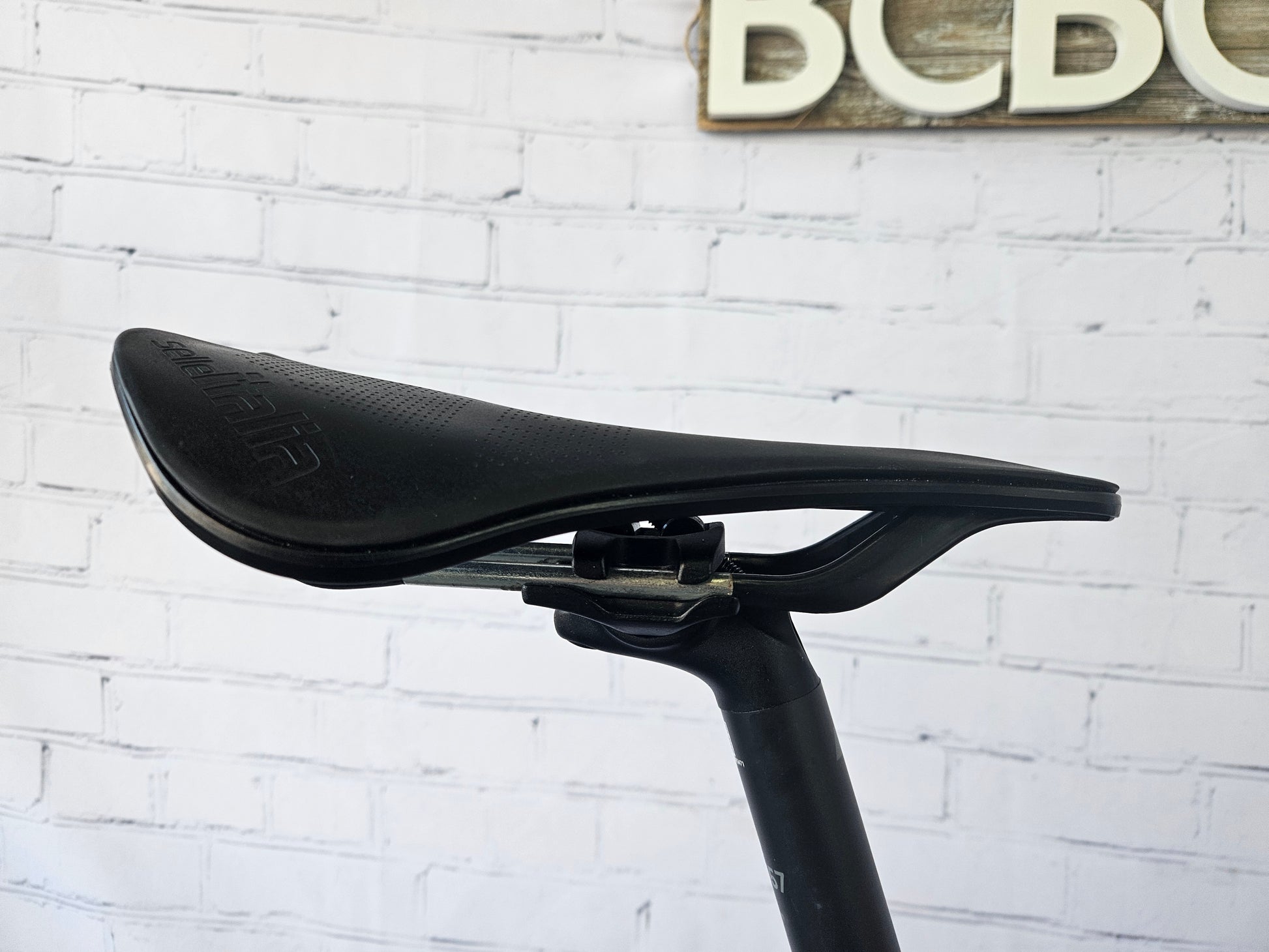 Used 2023 Canyon Endurace CF SL 7 Disc Ultegra - 58cm - Brooklyn Carbon Bike Co.