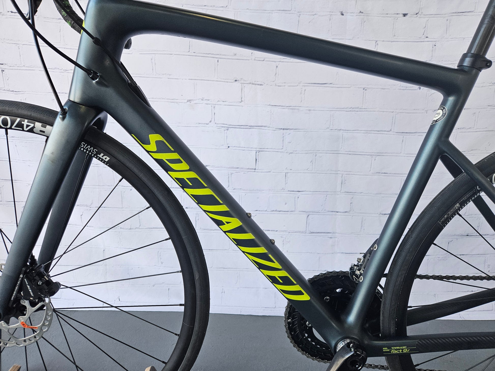 Used 2019 Specialized Tarmac SL6 Disc 105  – Size 56cm - Brooklyn Carbon Bike Co.