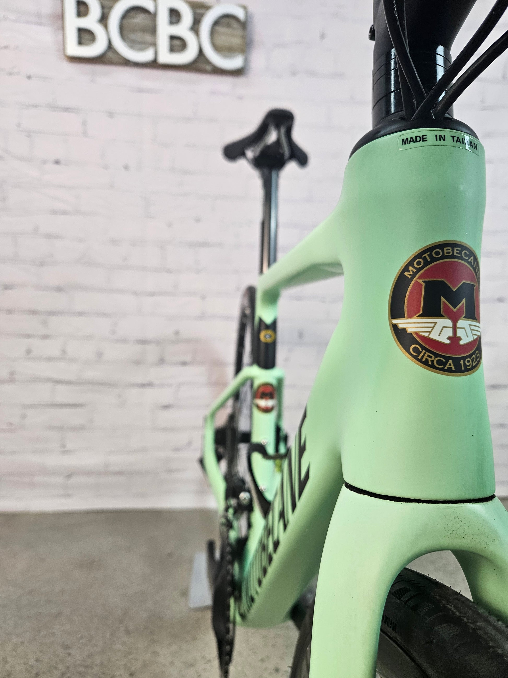 Used 2025 Motobecane Flite 700 Disc 105 - 51cm - Brooklyn Carbon Bike Co.
