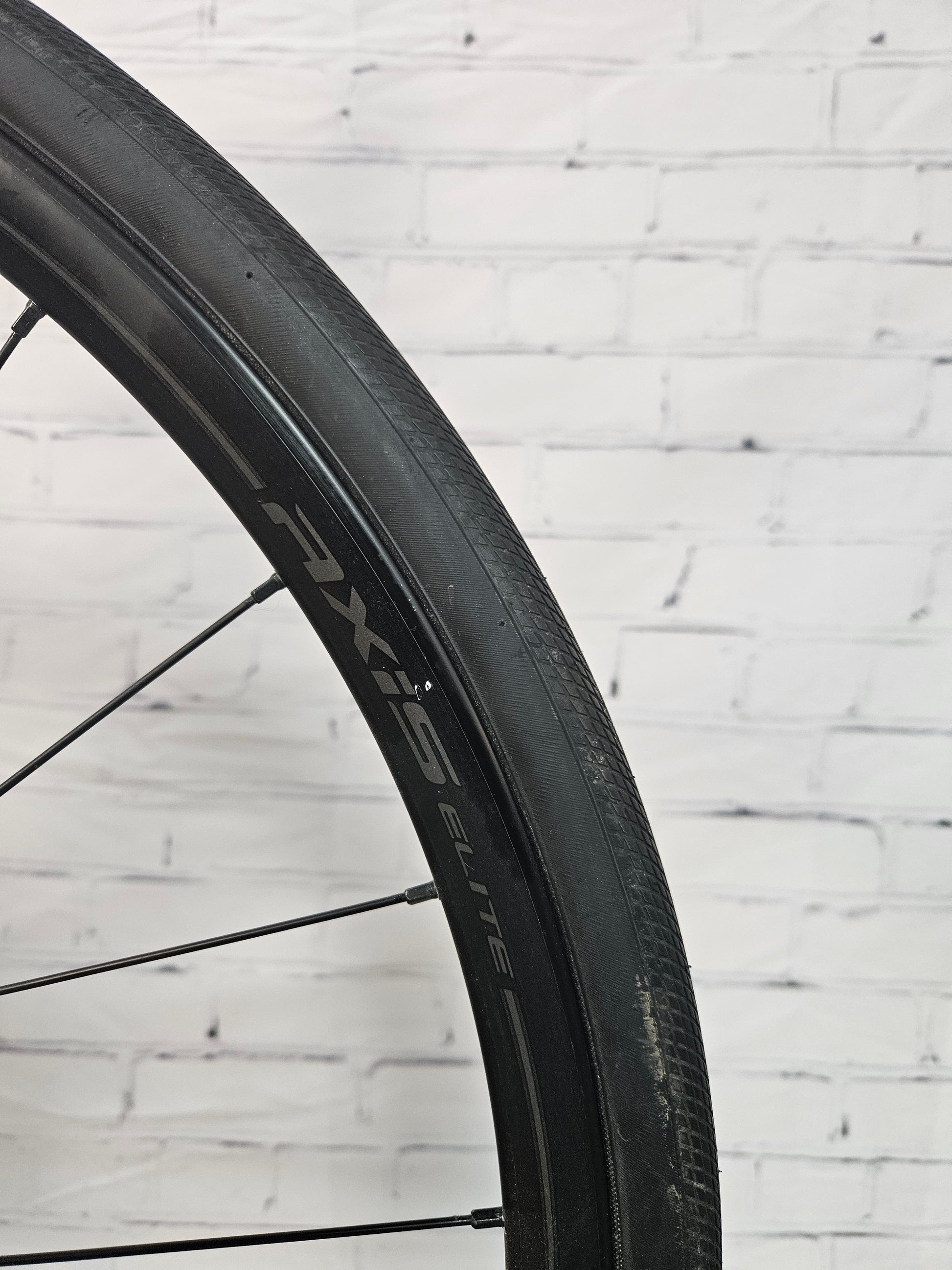 Used 2022 Specialized Roubaix Sport 105 - 49cm - Brooklyn Carbon Bike Co.