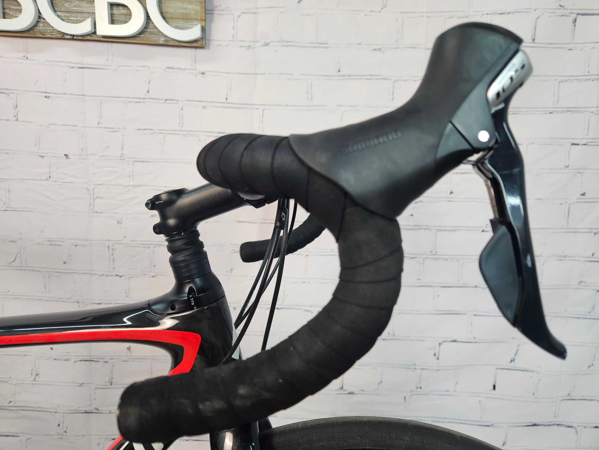 Used 2017 Specialized Roubaix Sport Disc Futureshock 105  – Size 54cm - Brooklyn Carbon Bike Co.